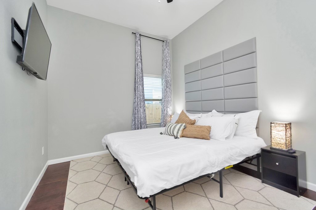 229 Everton Street, Houston, TX 77003 229 Everton Street, Houston, TX 77003
