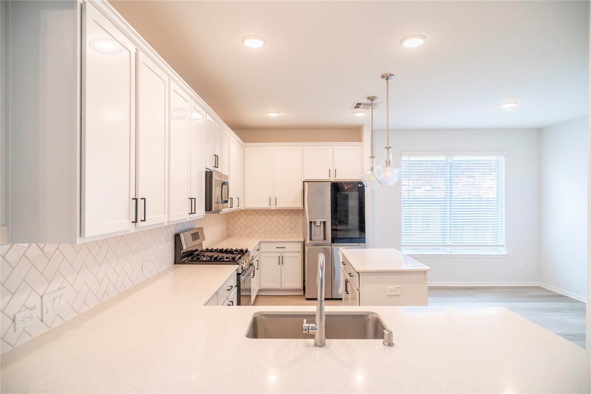 208 Cambria Green Lane, Katy, TX 77493 208 Cambria Green Lane, Katy, TX 77493