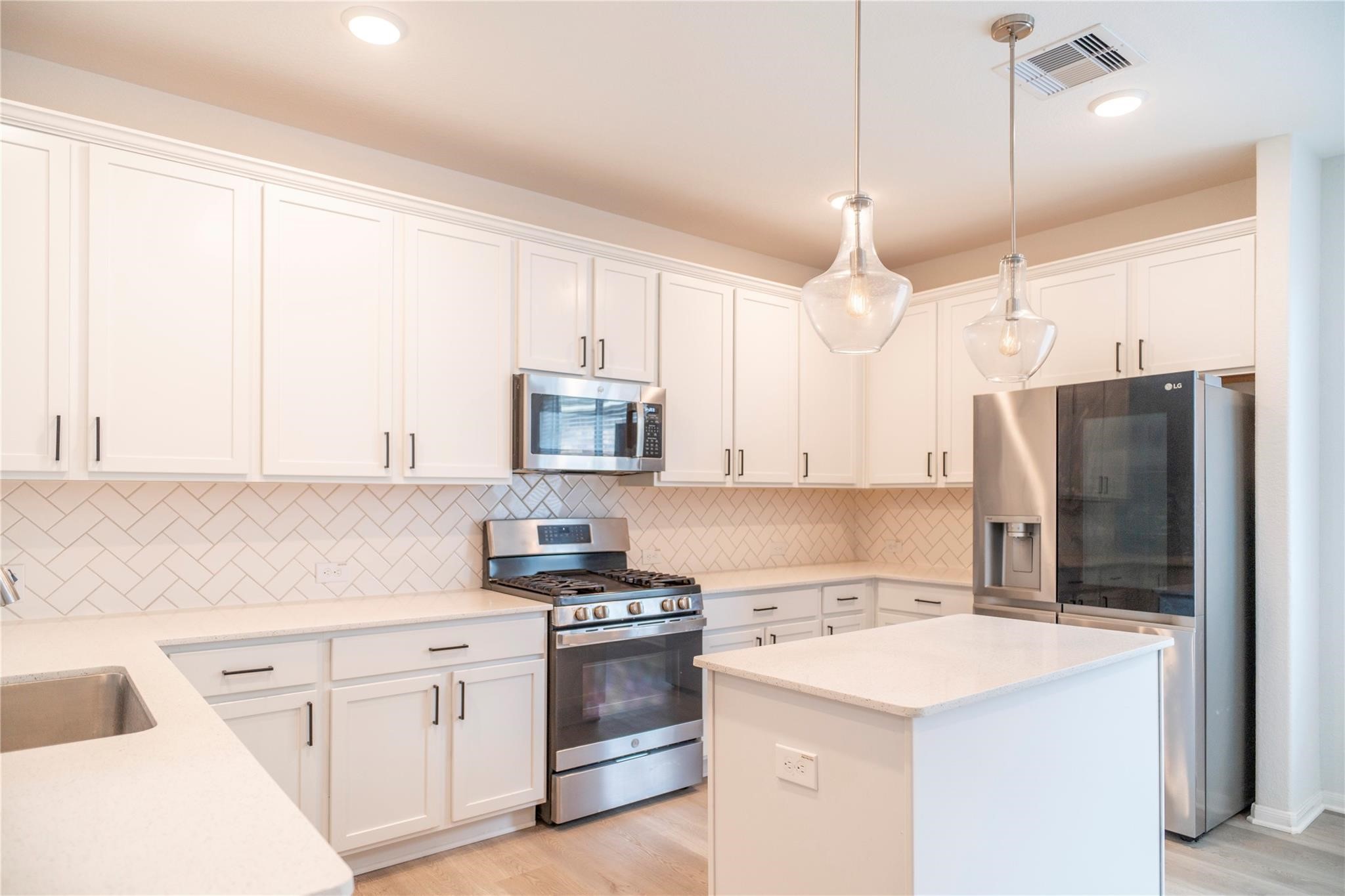208 Cambria Green Lane, Katy, TX 77493 208 Cambria Green Lane, Katy, TX 77493