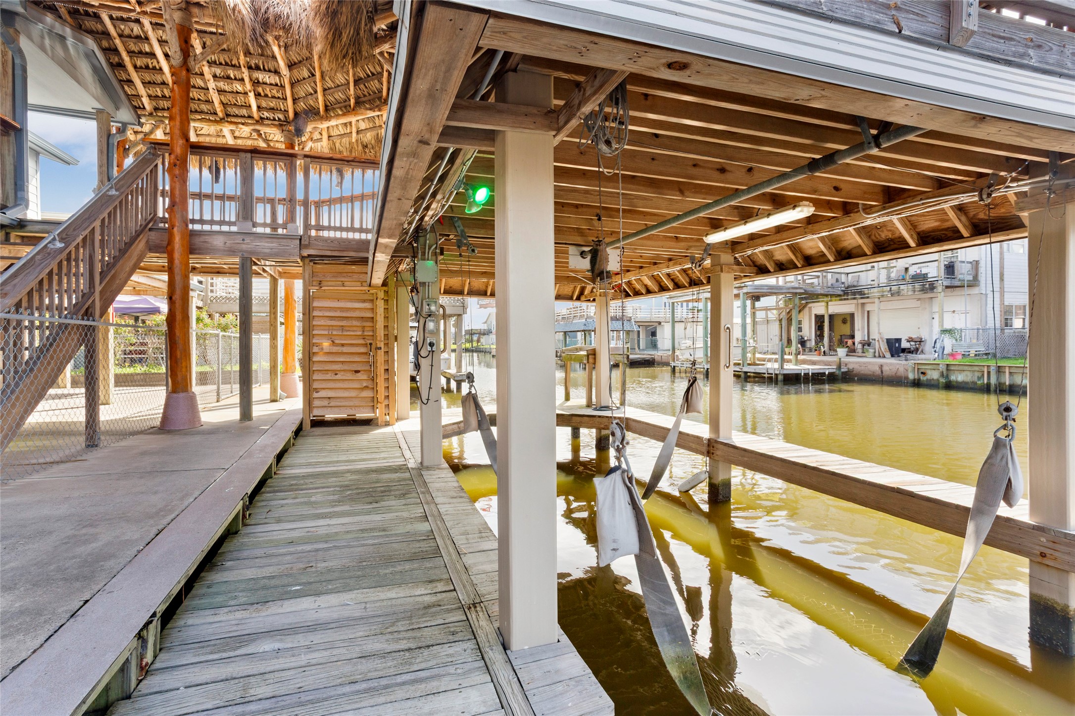31 Lakeside Drive, Hitchcock, TX 77563