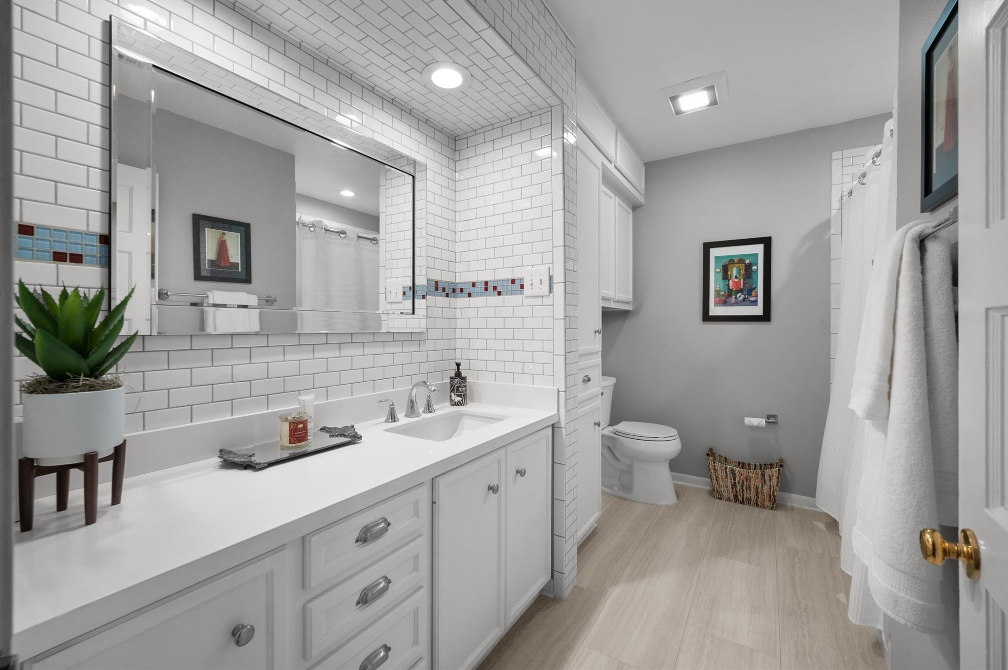 1511 Sue Barnett Drive, Houston, TX 77018