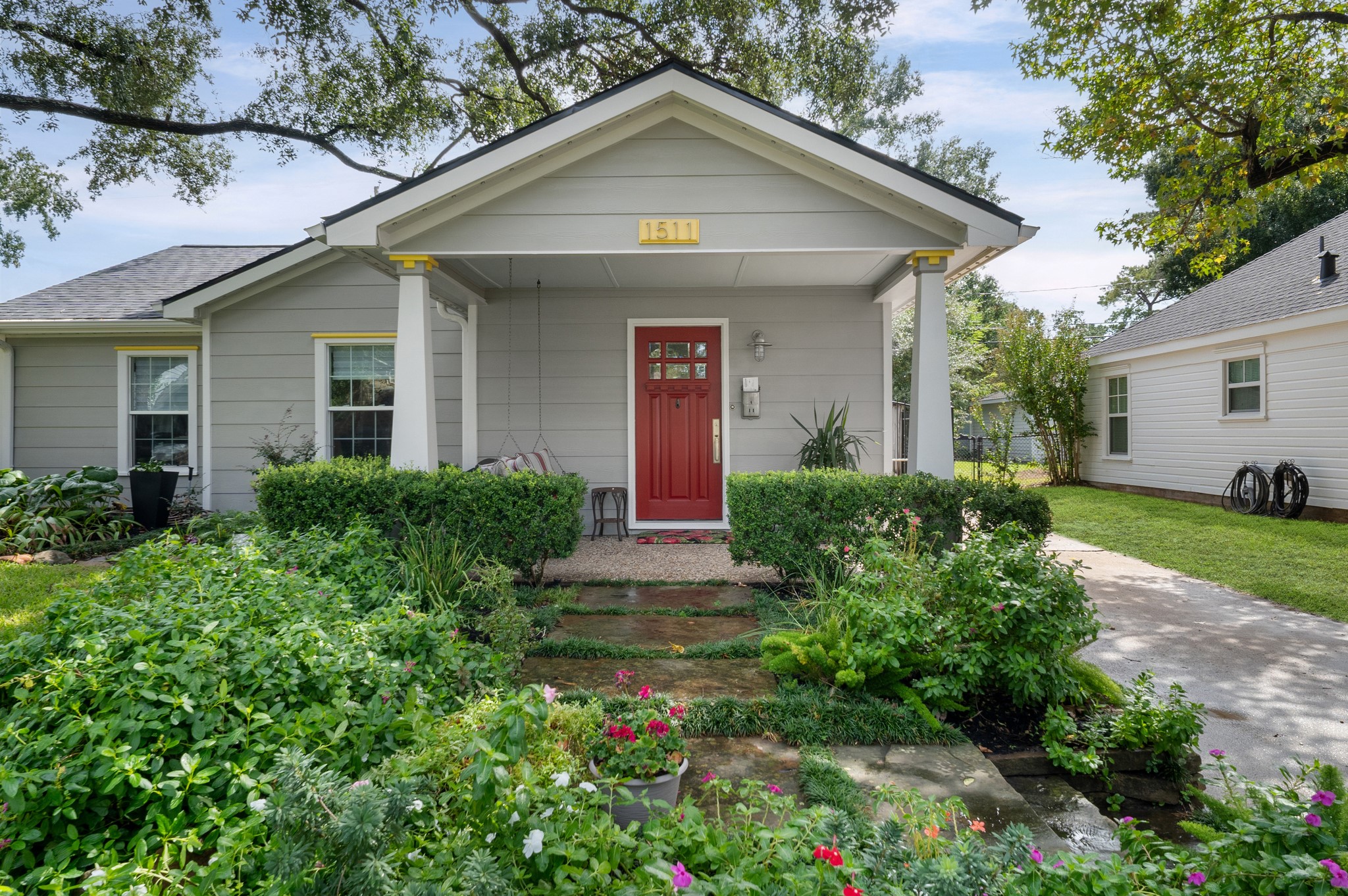 1511 Sue Barnett Drive, Houston, TX 77018