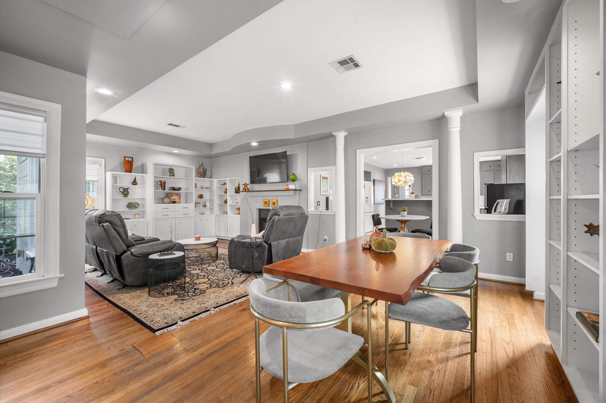 1511 Sue Barnett Drive, Houston, TX 77018 1511 Sue Barnett Drive, Houston, TX 77018