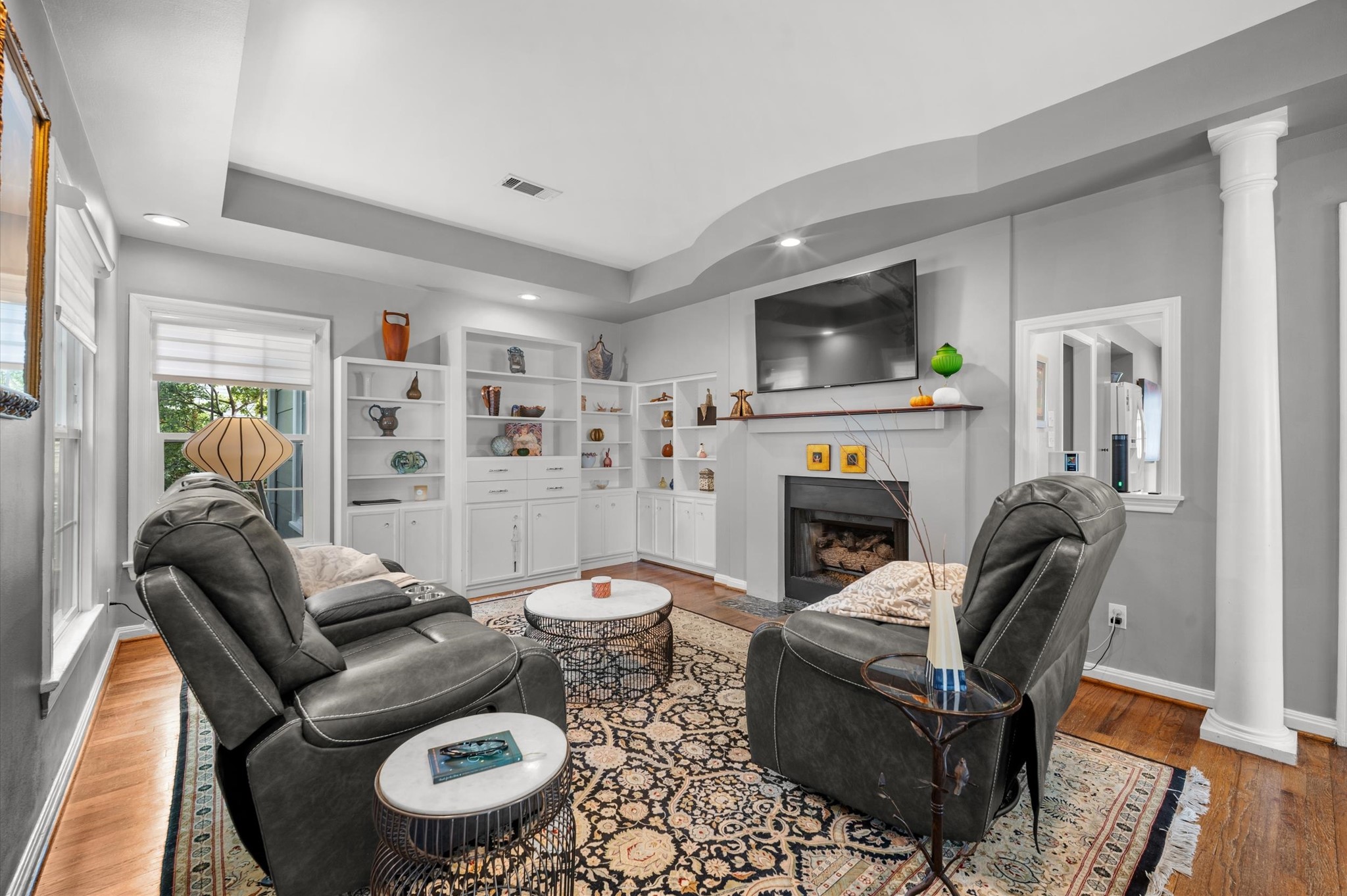 1511 Sue Barnett Drive, Houston, TX 77018