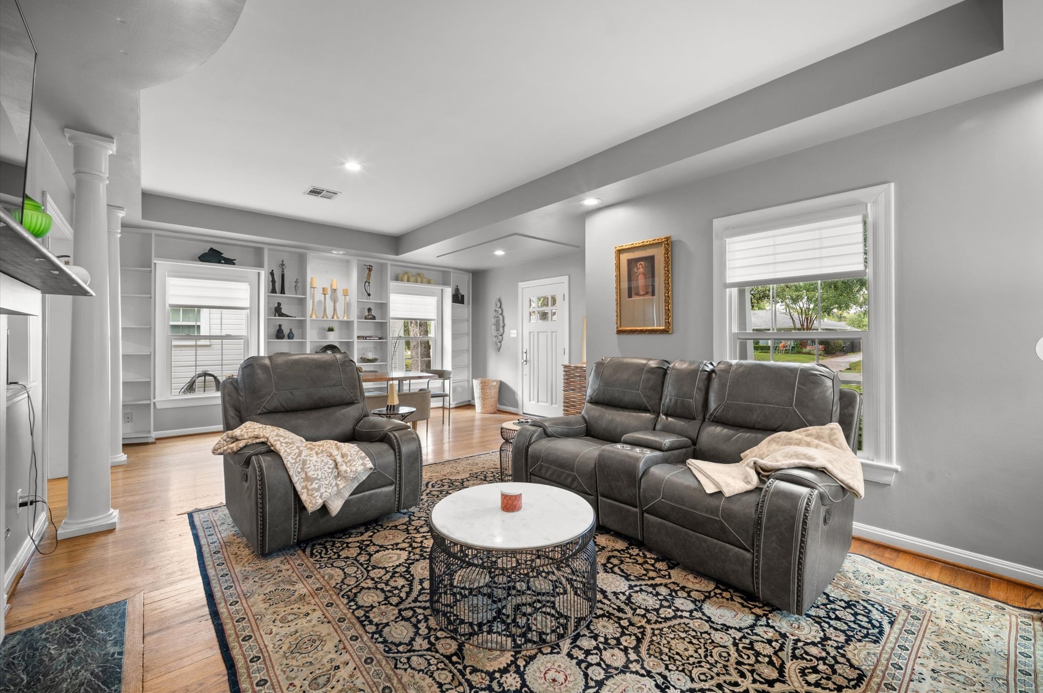 1511 Sue Barnett Drive, Houston, TX 77018