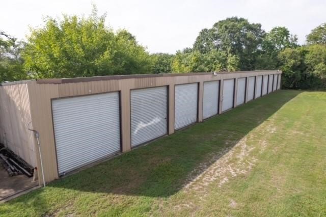 5104 Highway 3, Dickinson, TX 77539