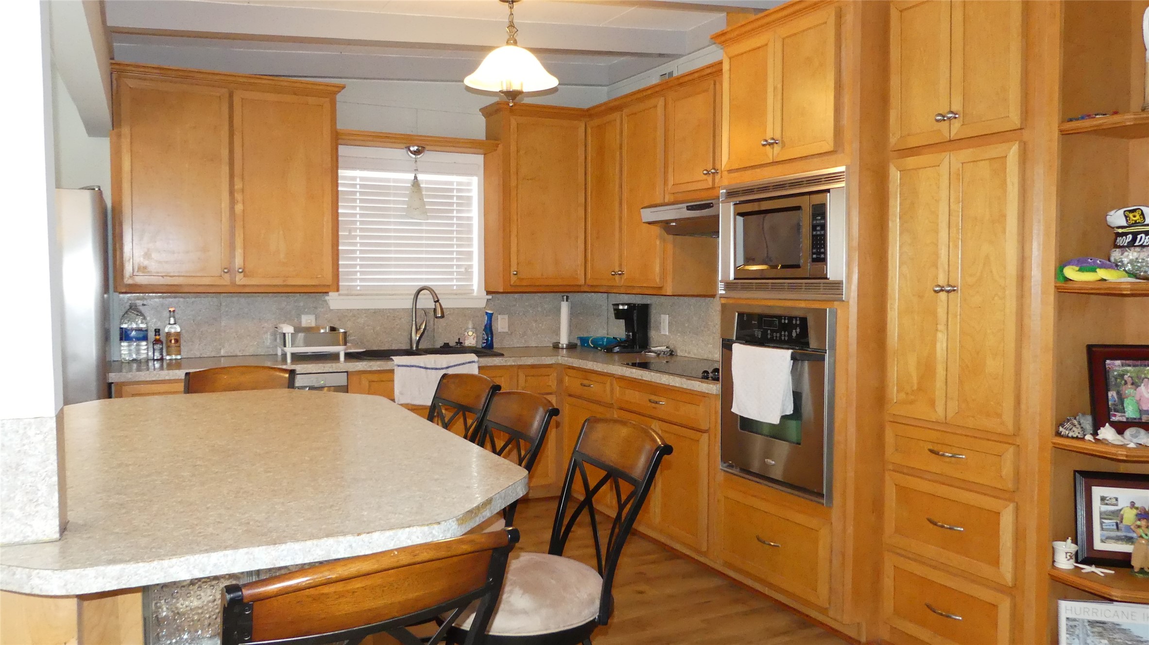 58 Lakeside Drive, Hitchcock, TX 77563