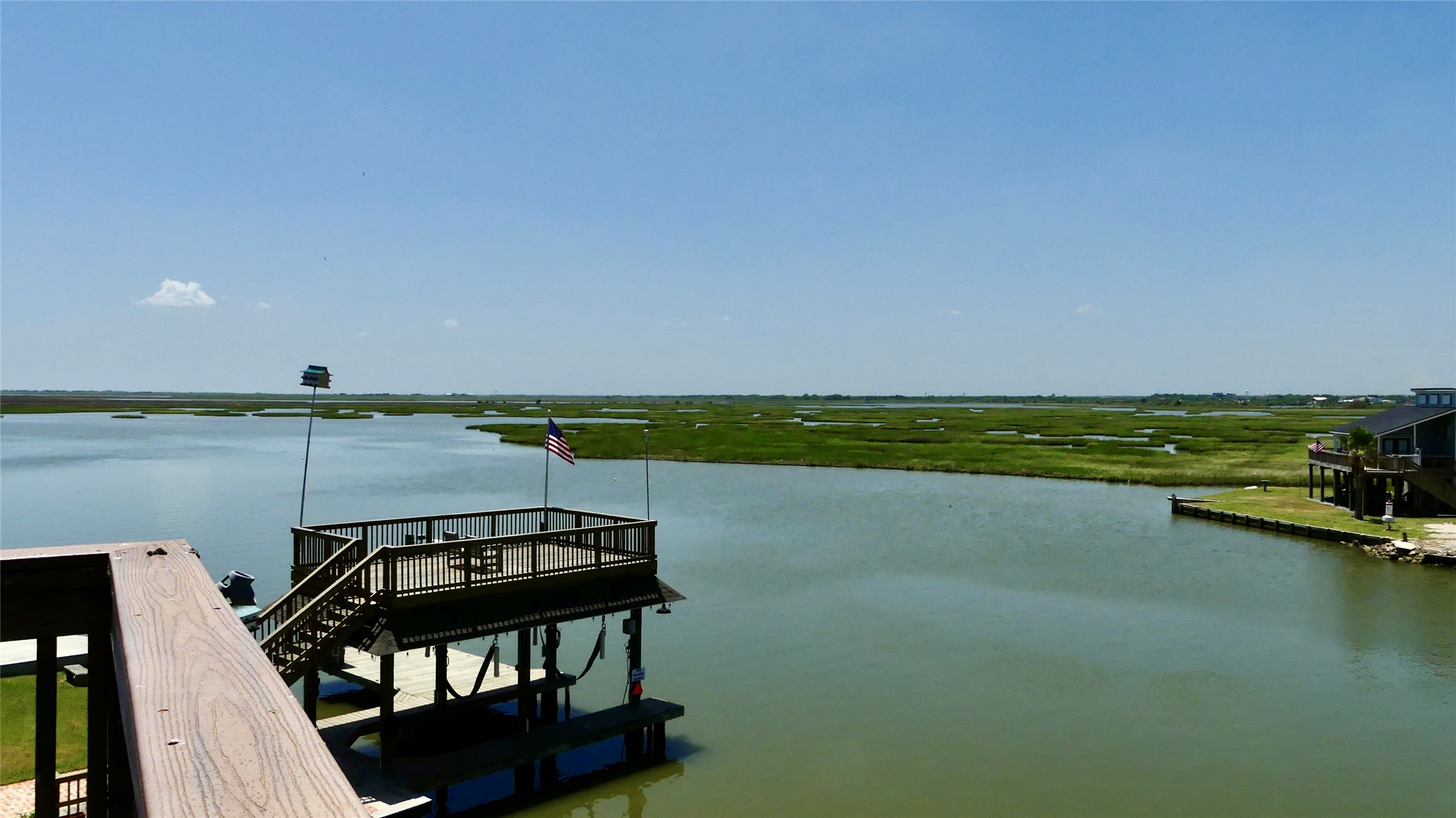 58 Lakeside Drive, Hitchcock, TX 77563