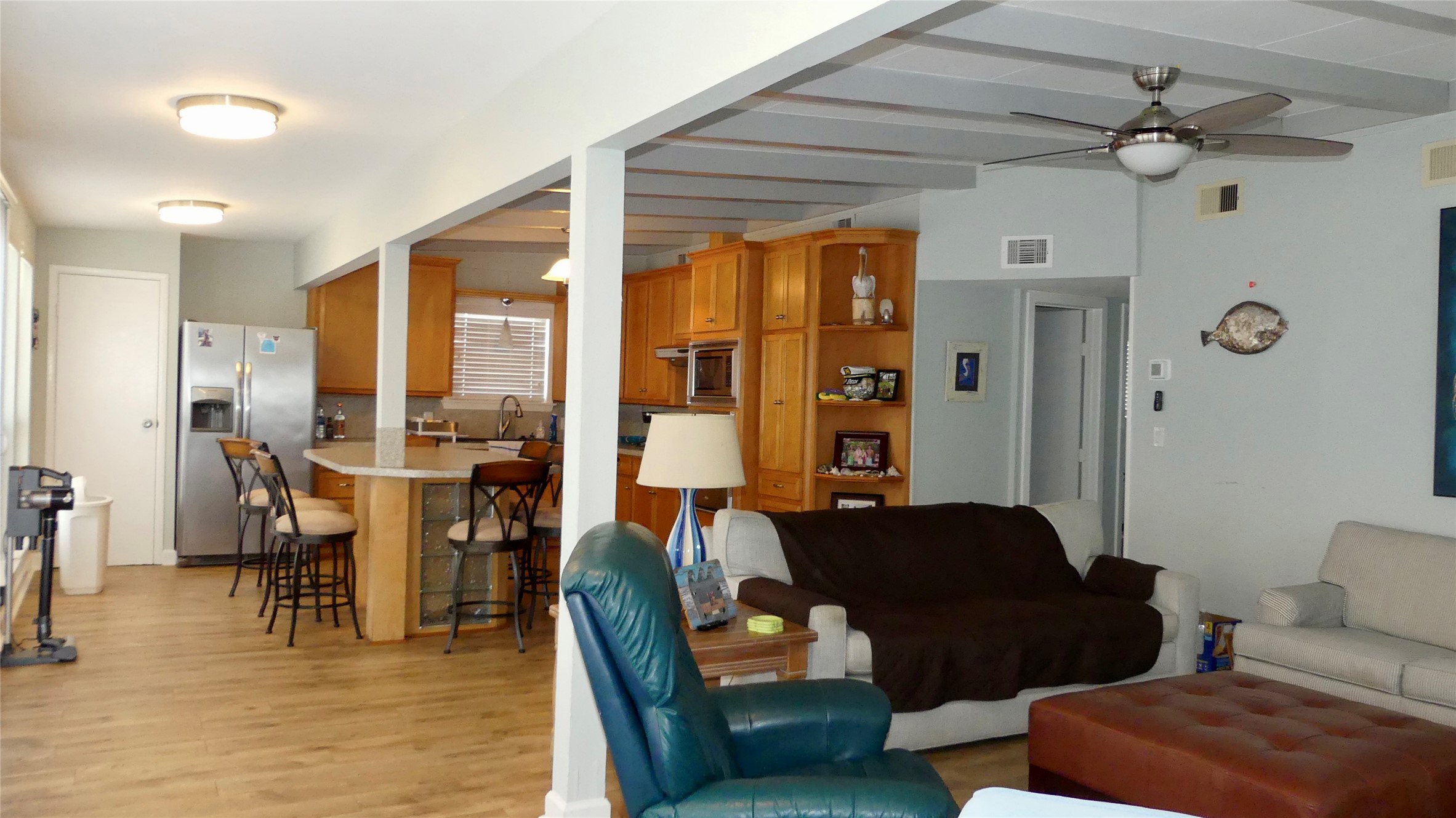 58 Lakeside Drive, Hitchcock, TX 77563