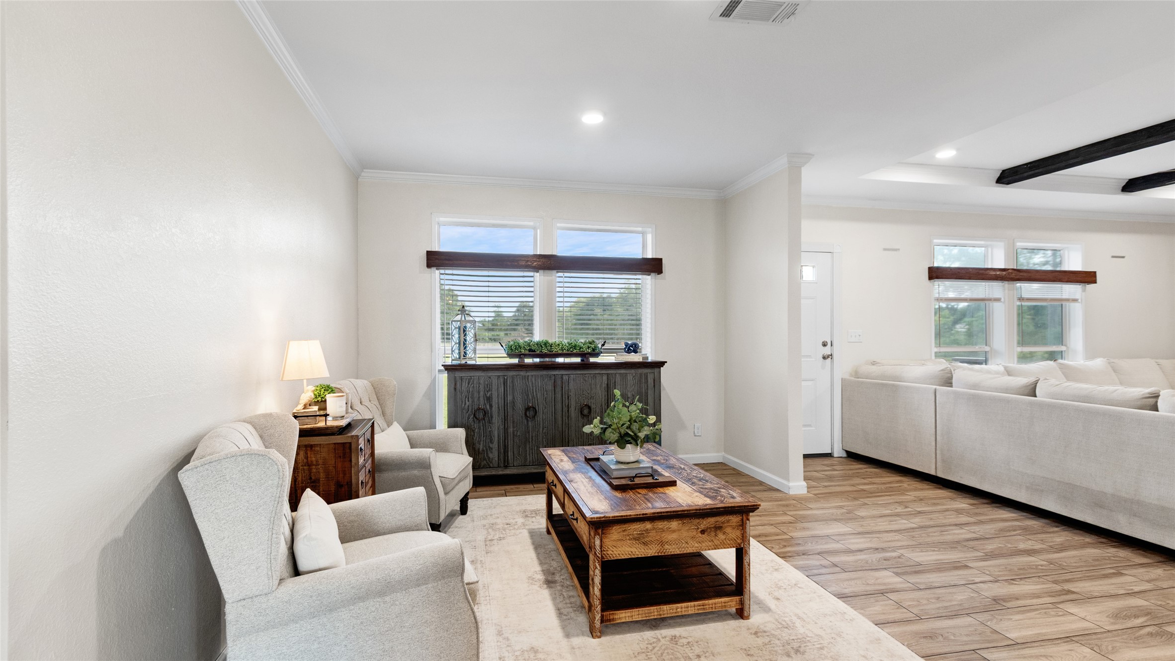Family room/sitting area