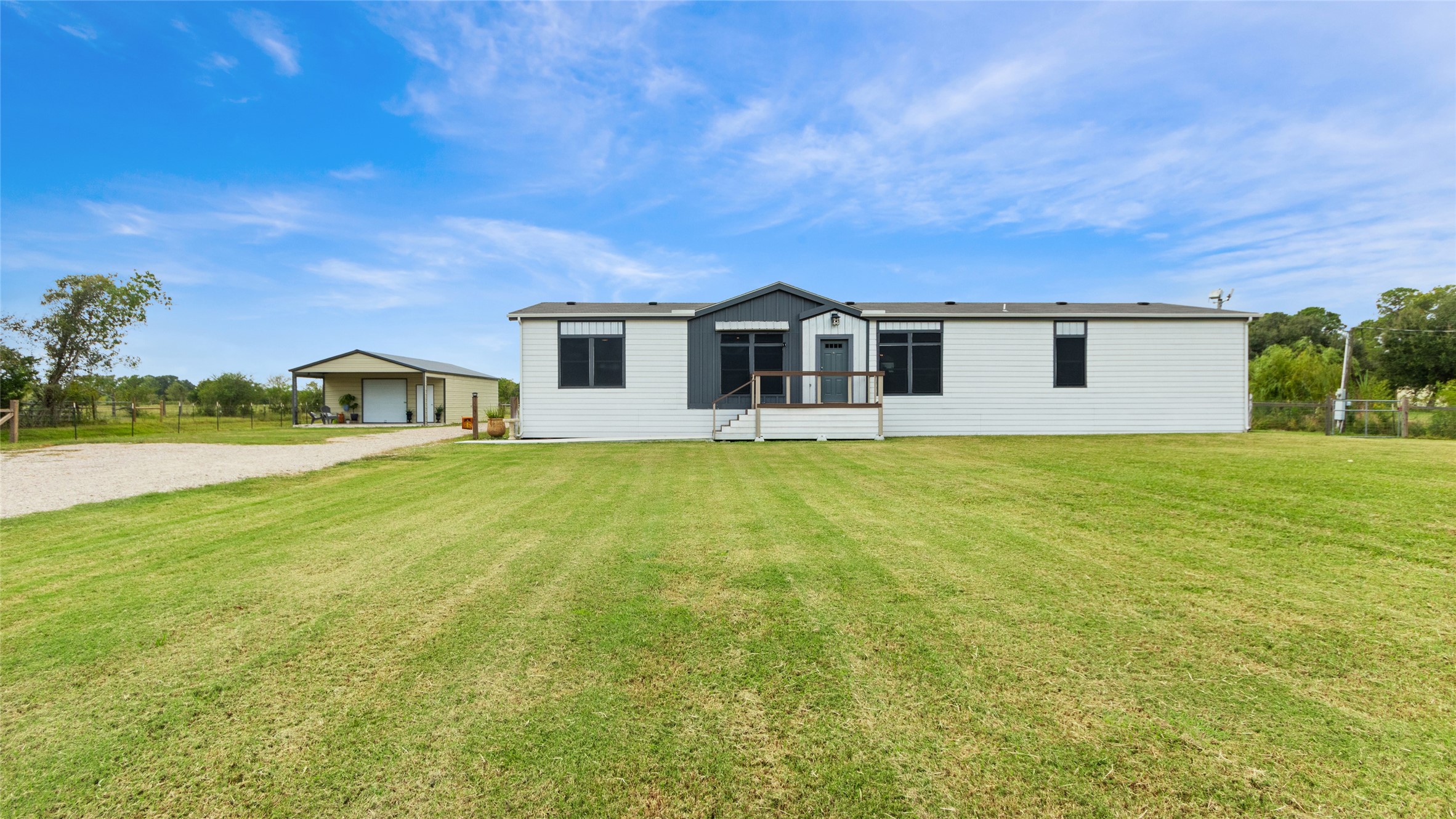 5210 Beaver Road, Santa Fe, TX 77517