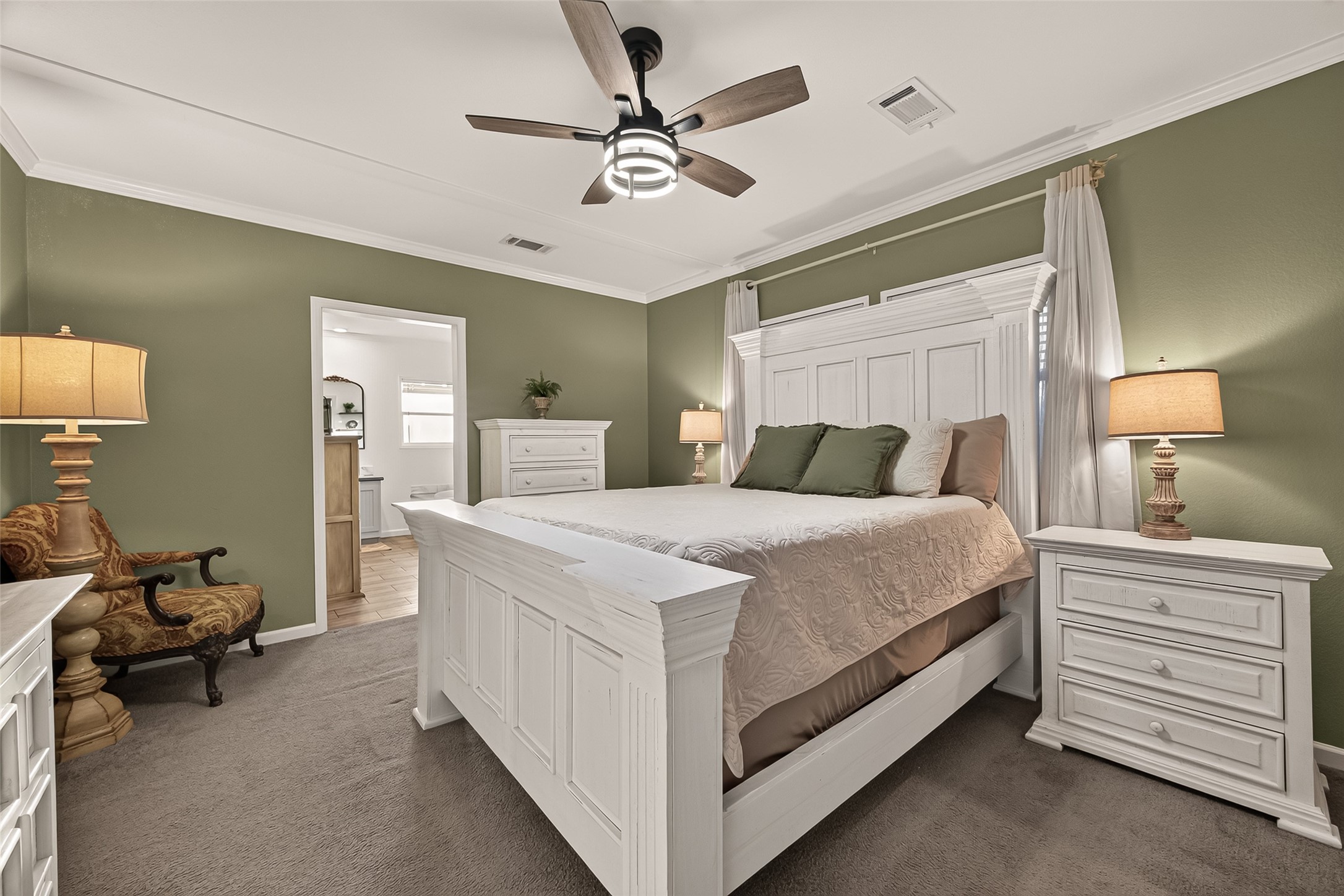 Primary bedroom with en-suite bathroom