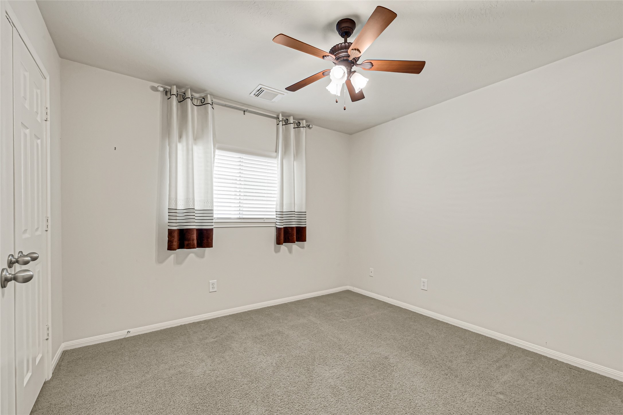 8215 Kerrington Glen Drive, Cypress, TX 77433