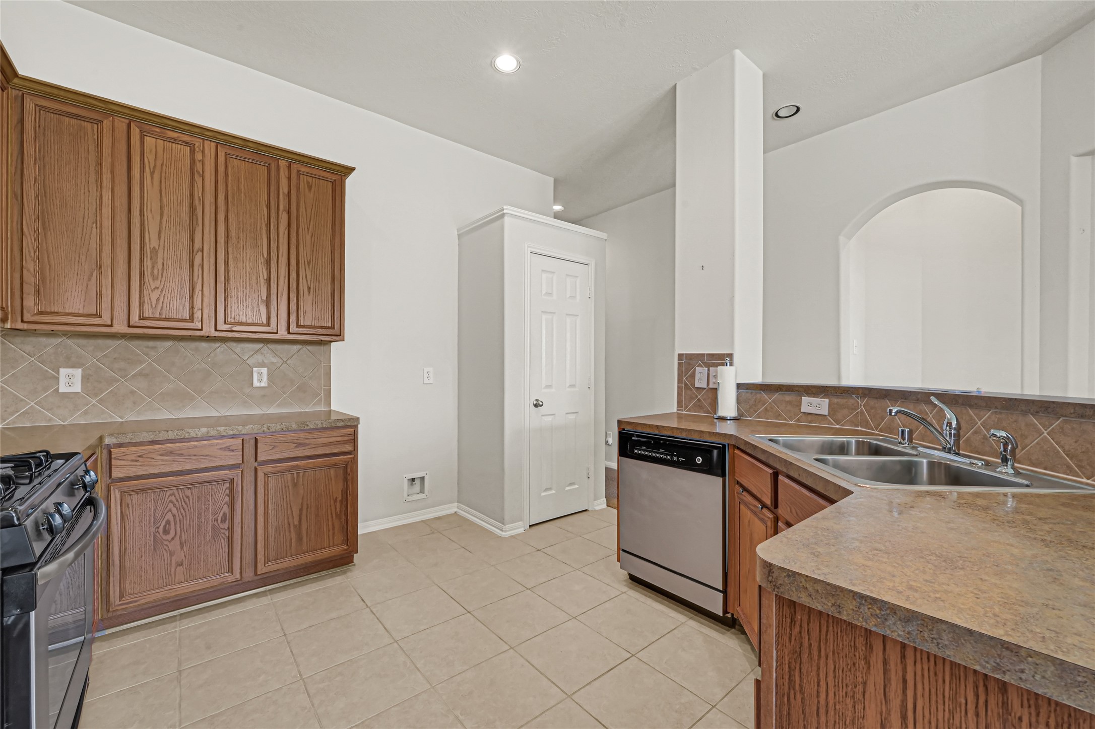 8215 Kerrington Glen Drive, Cypress, TX 77433