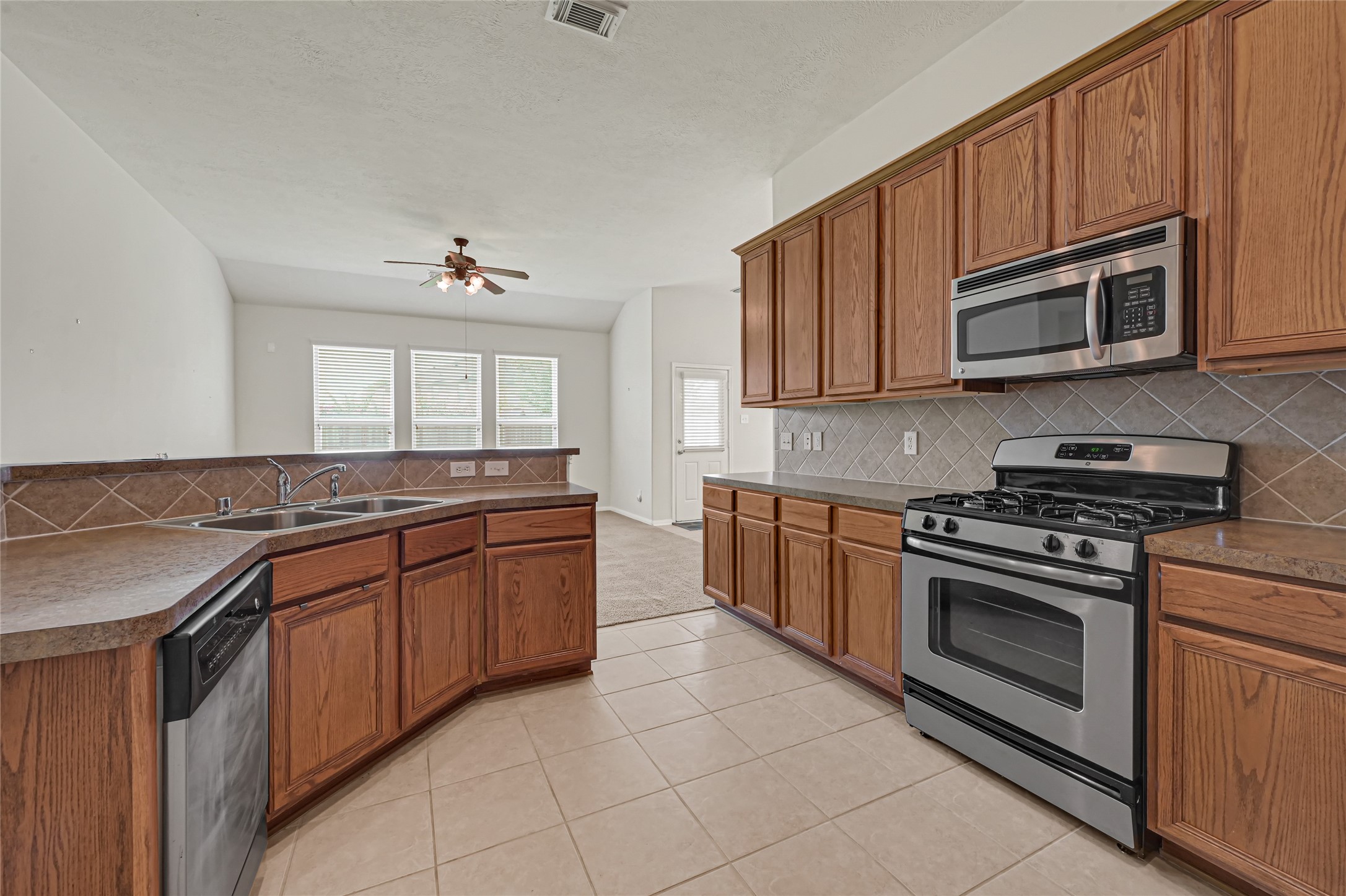 8215 Kerrington Glen Drive, Cypress, TX 77433
