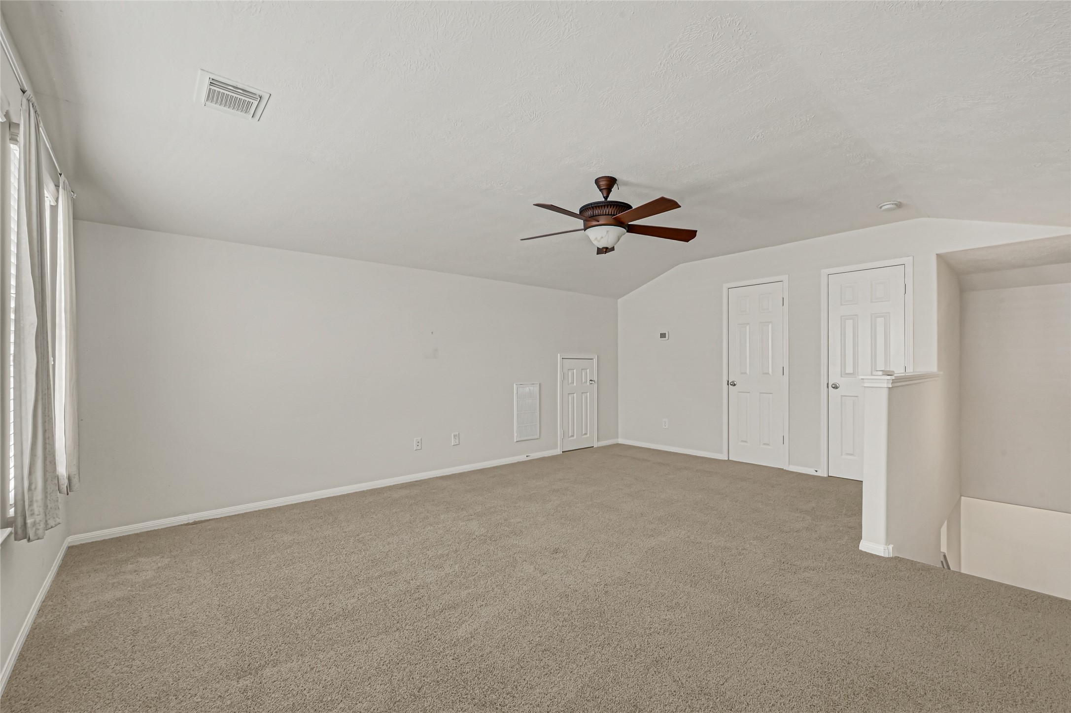 Game room / extra space, second floor