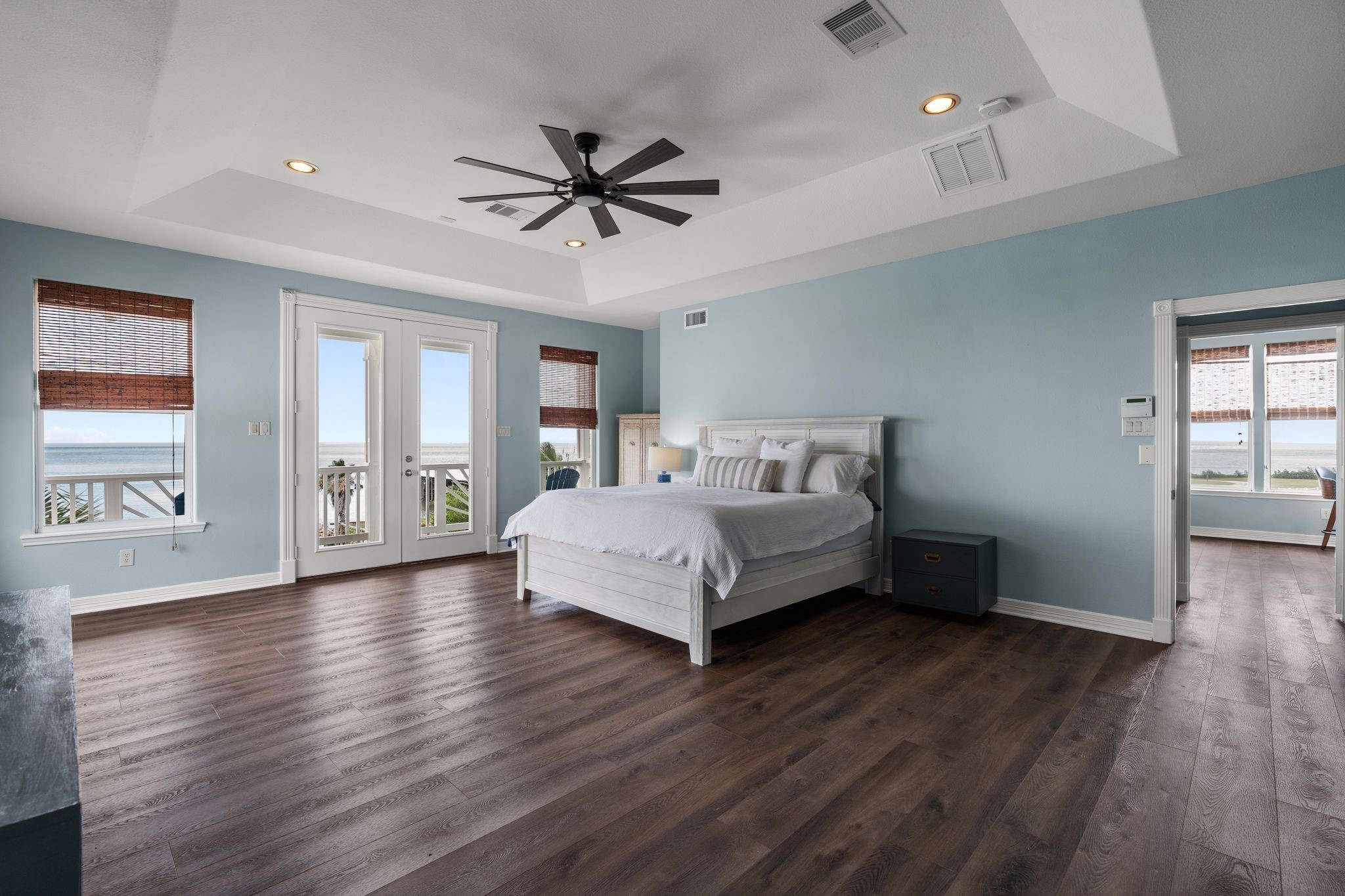 100 Avenue A, San Leon, TX 77539