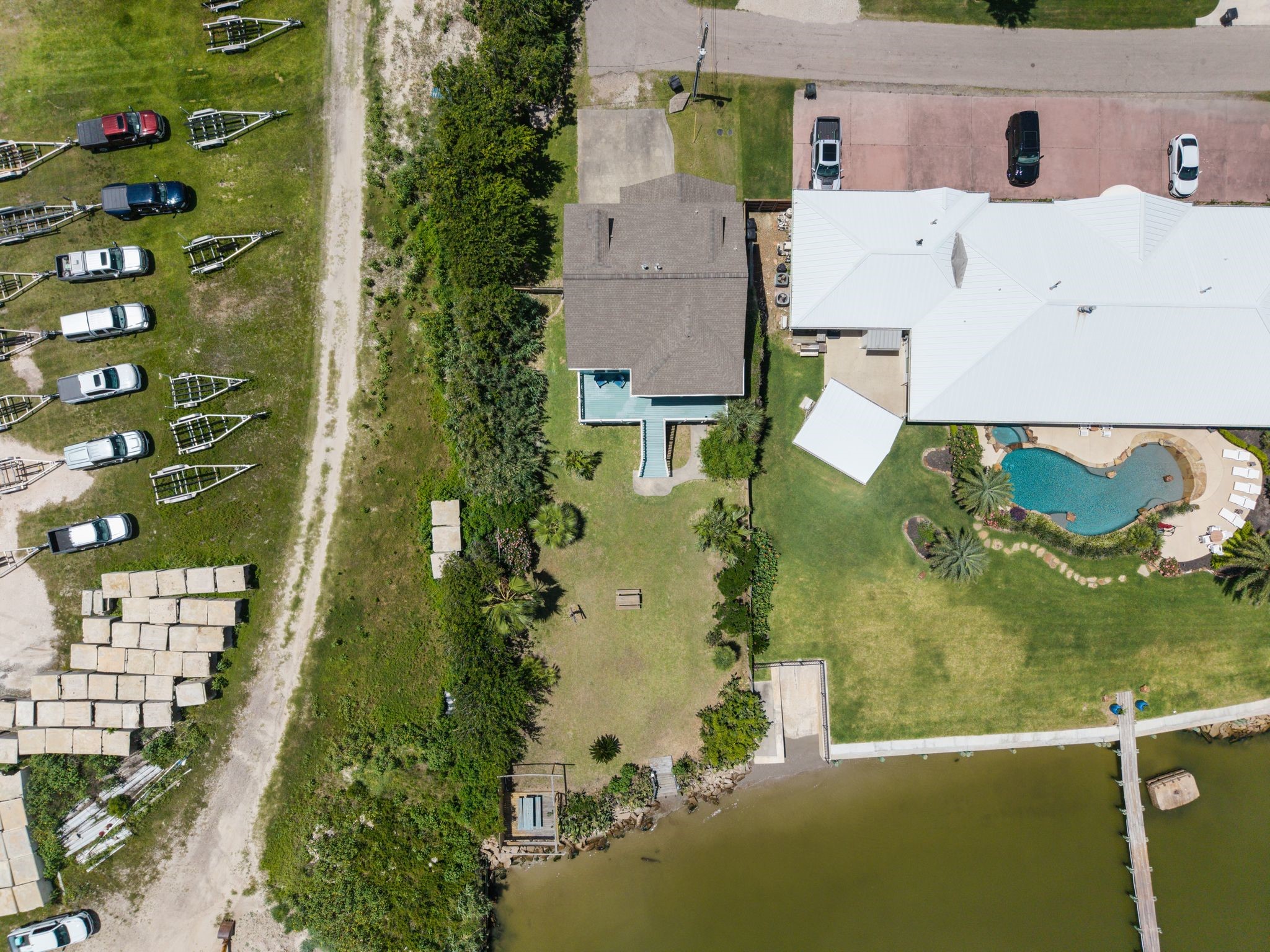 100 Avenue A, San Leon, TX 77539