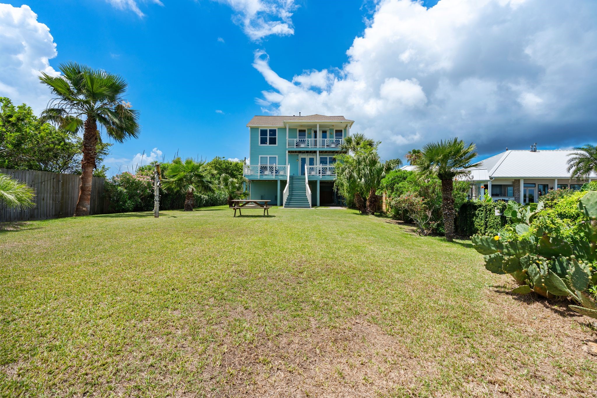 100 Avenue A, San Leon, TX 77539