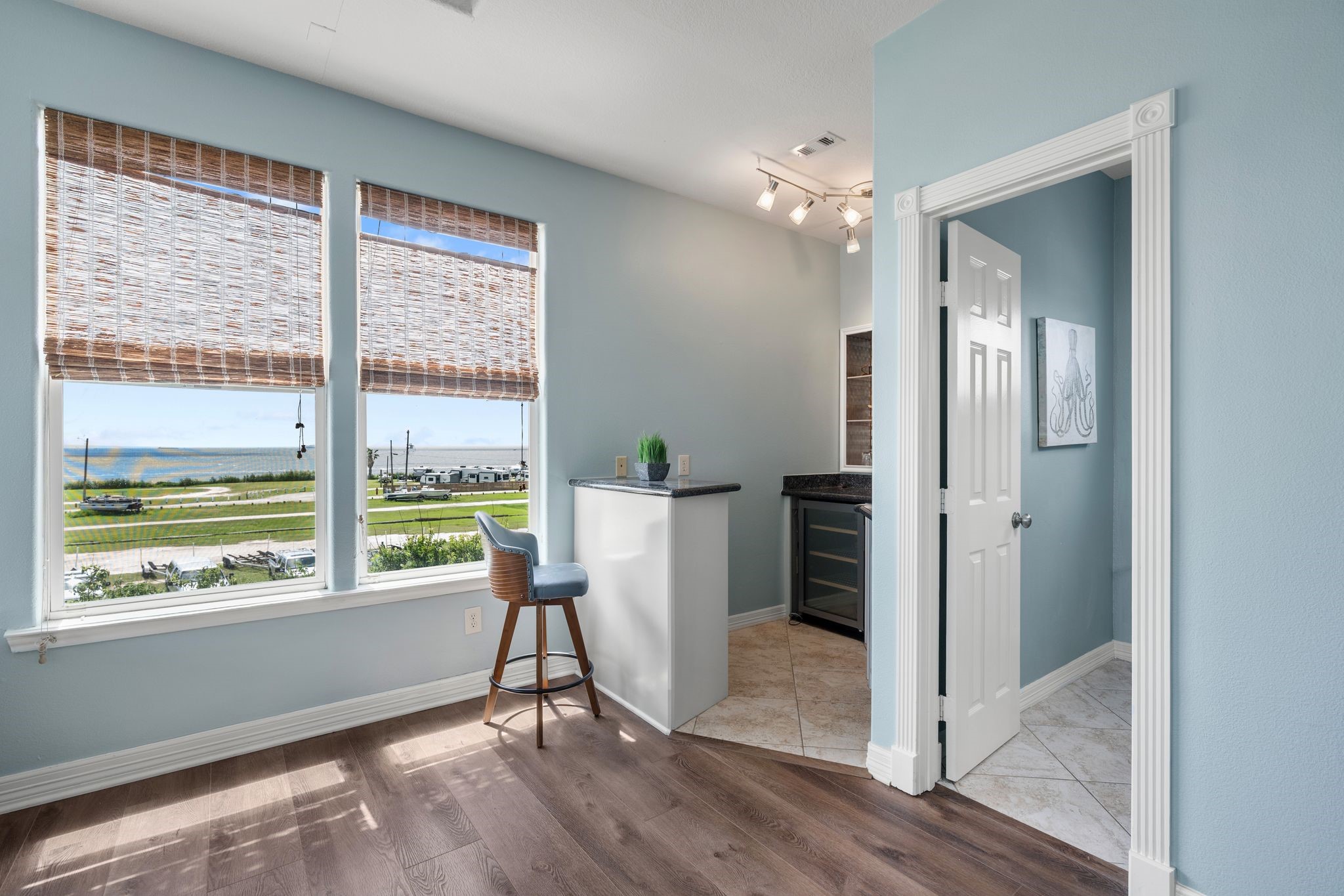 100 Avenue A, San Leon, TX 77539