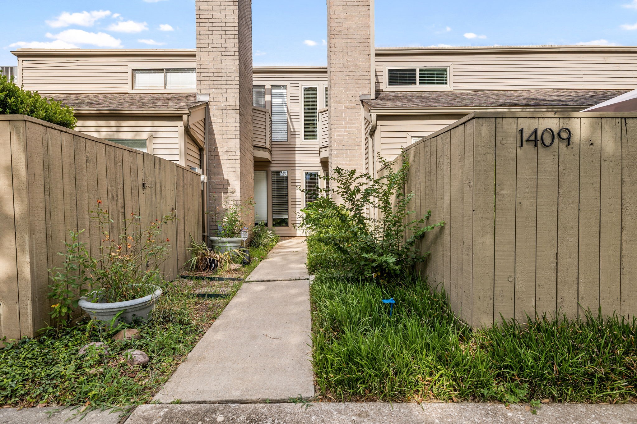 1409 Chardonnay Drive, Houston, TX 77077