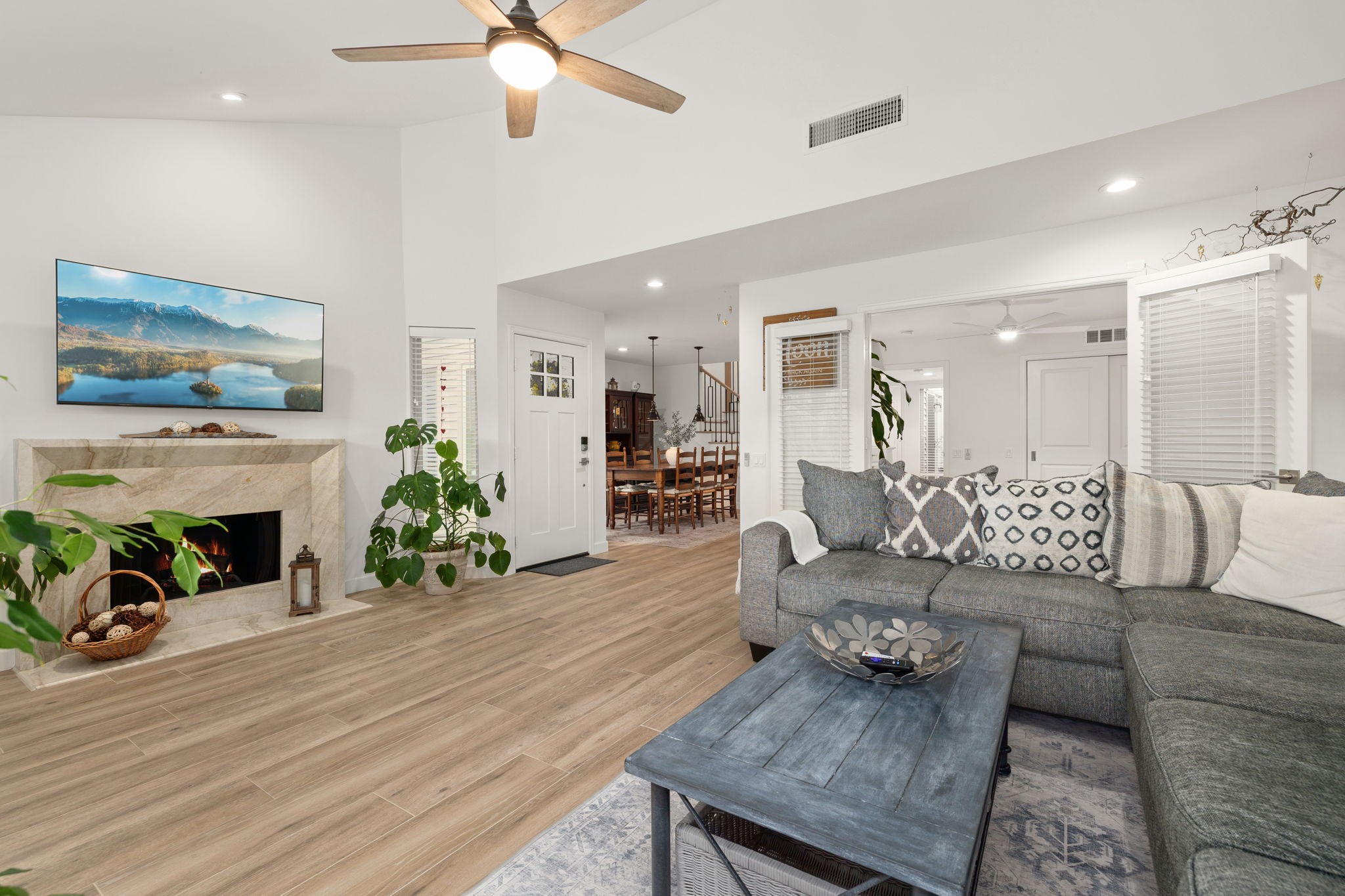1409 Chardonnay Drive, Houston, TX 77077 1409 Chardonnay Drive, Houston, TX 77077