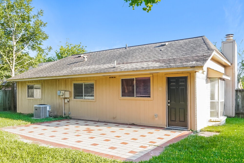 10018 Spotted Horse Drive, Houston, TX 77064