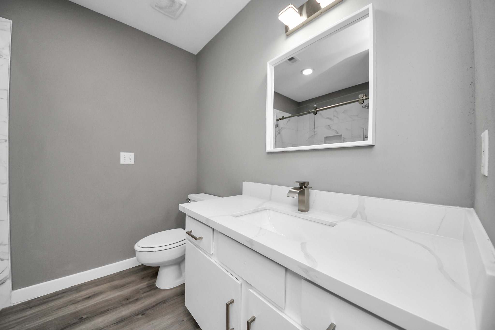 Guest Bathroom Upstairs!
