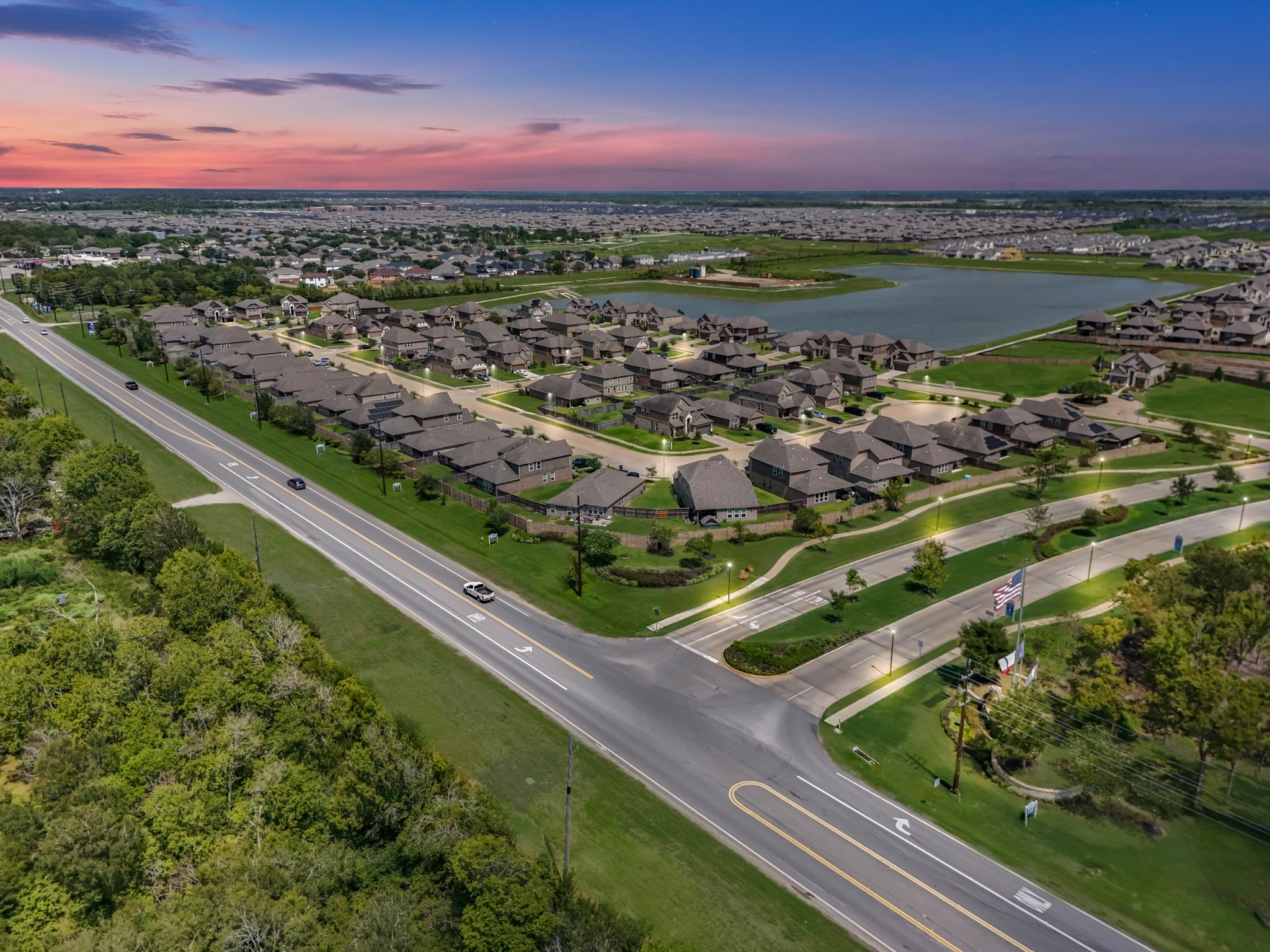 815 Orchard Vale Road, Rosharon, TX 77583
