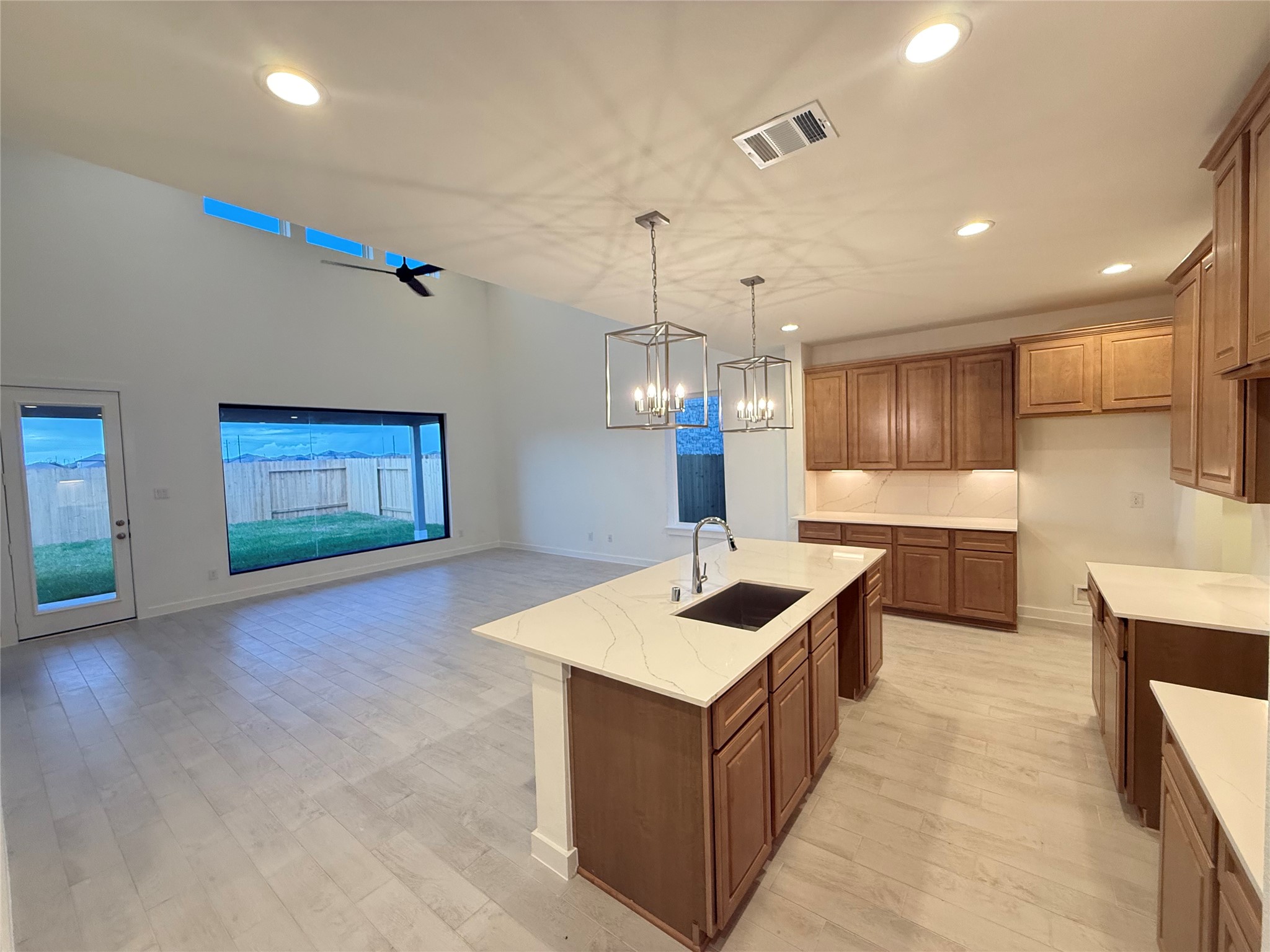 815 Orchard Vale Road, Rosharon, TX 77583