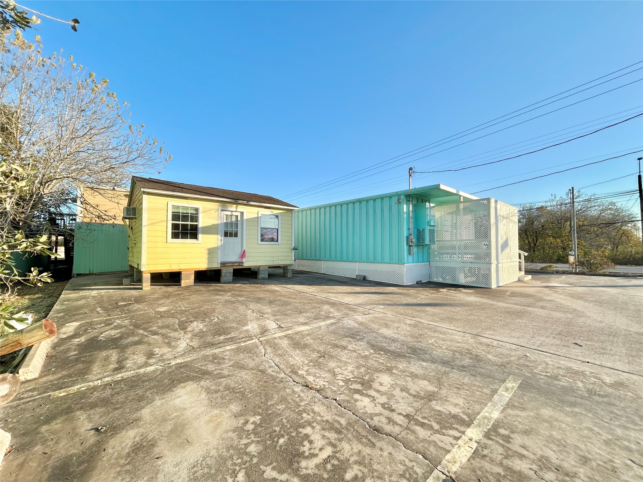Optional - Yellow home
