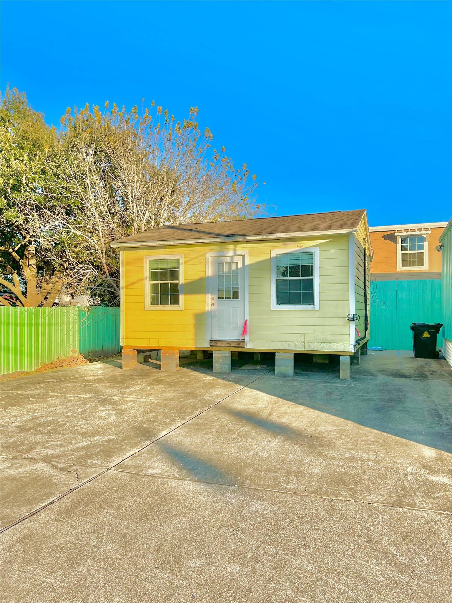 Optional - Yellow home