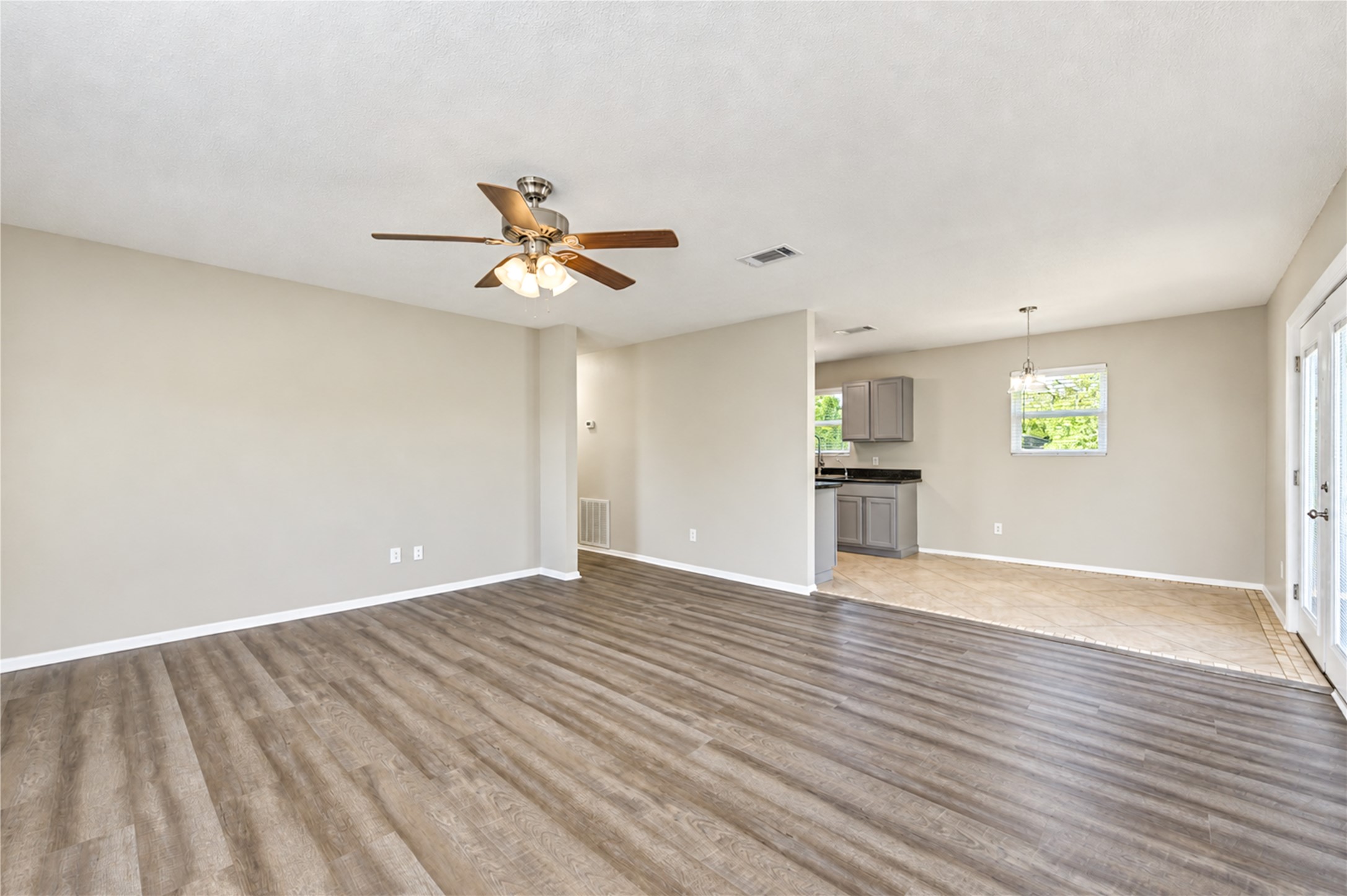 11605 Strom, Dickinson, TX 77539