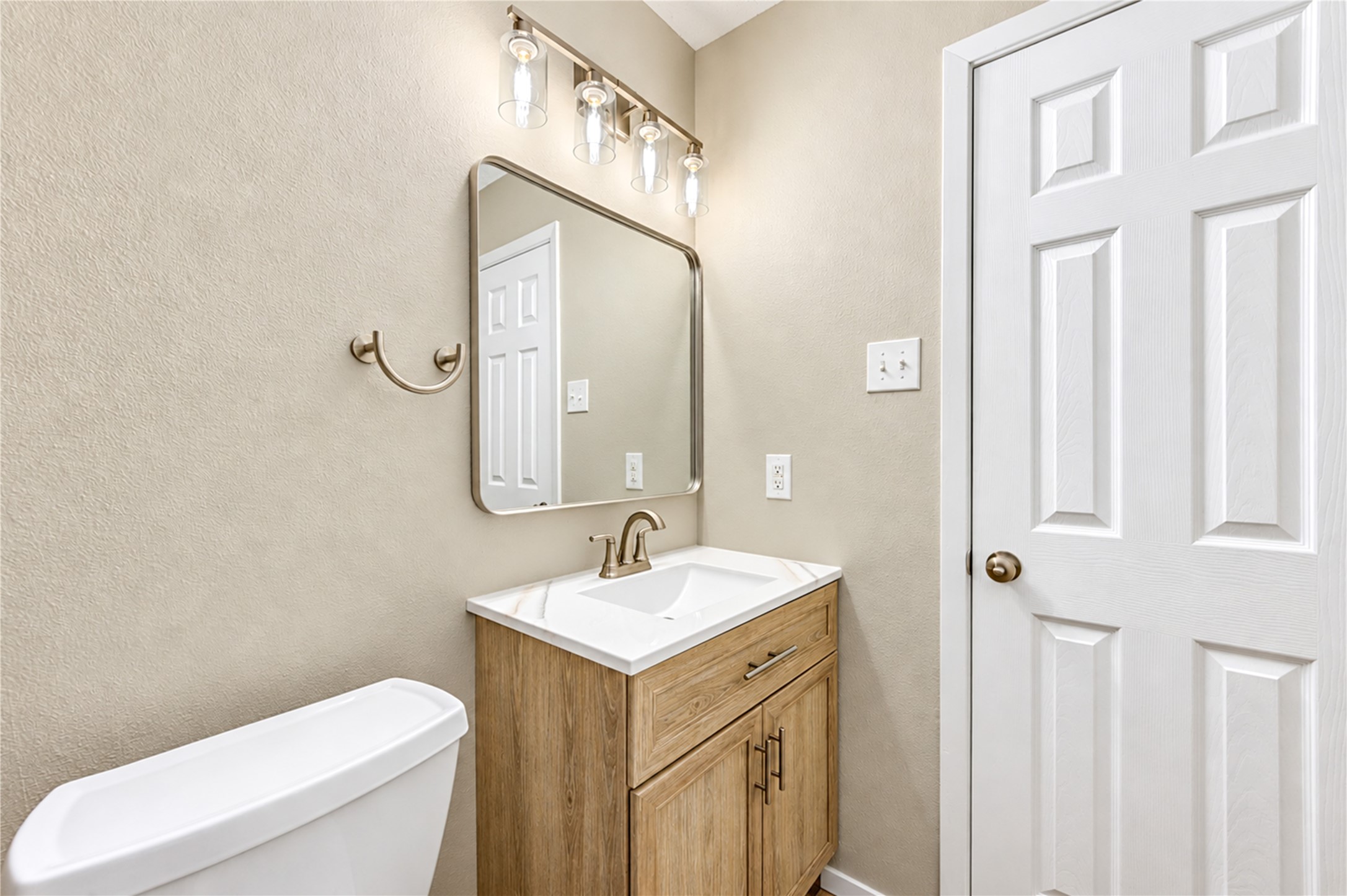 11605 Strom, Dickinson, TX 77539