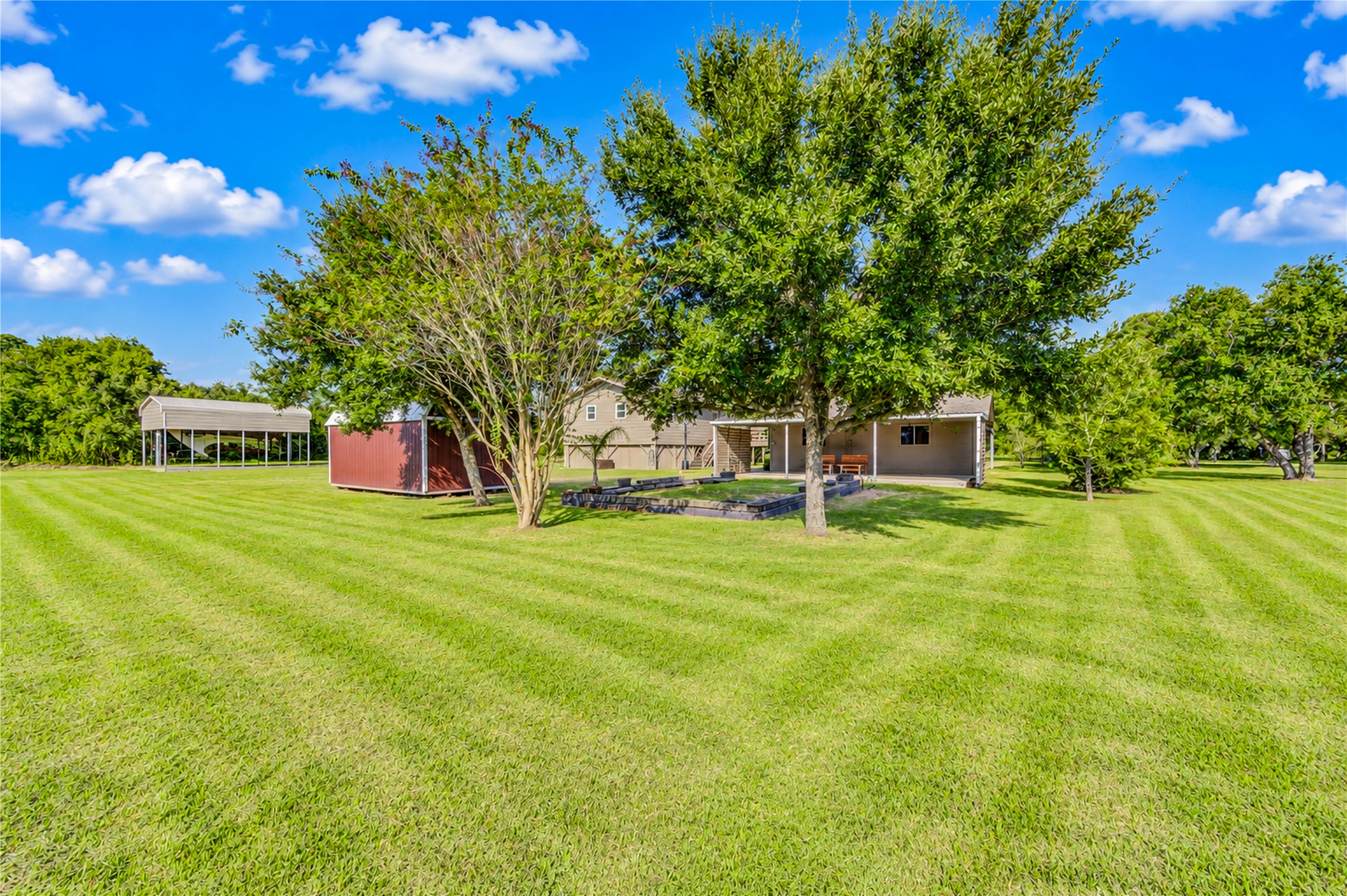 11605 Strom, Dickinson, TX 77539