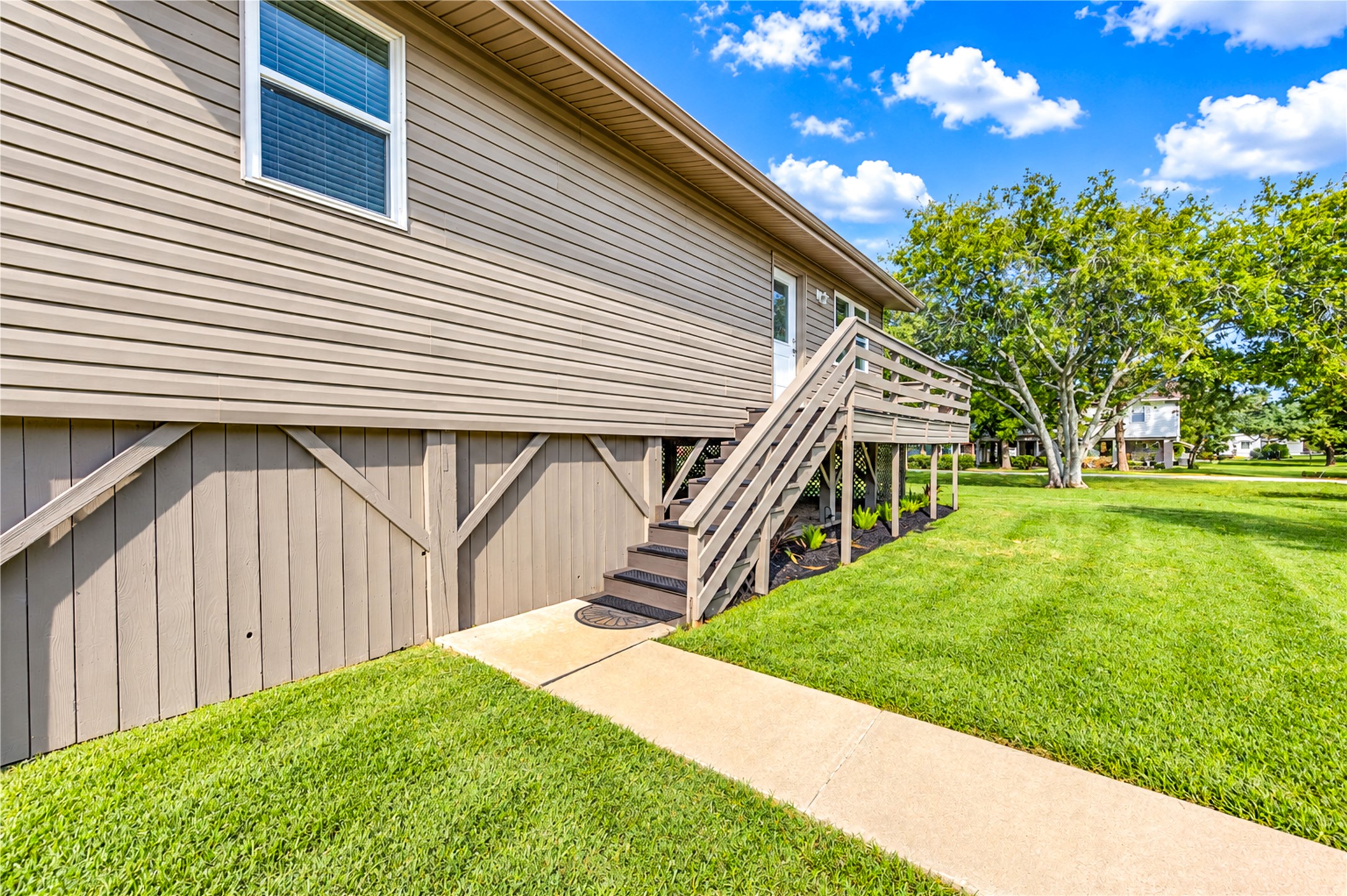 11605 Strom, Dickinson, TX 77539