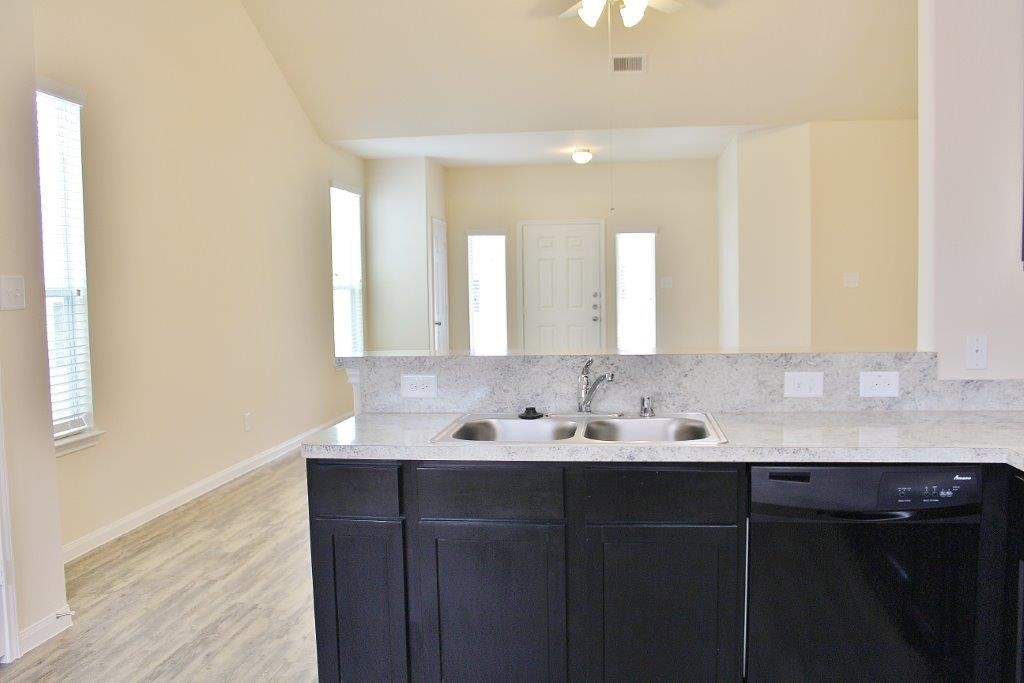 Photos may be representative of the floor plan and not the exact home. Finishes, layout, and features of the actual property for lease may vary.