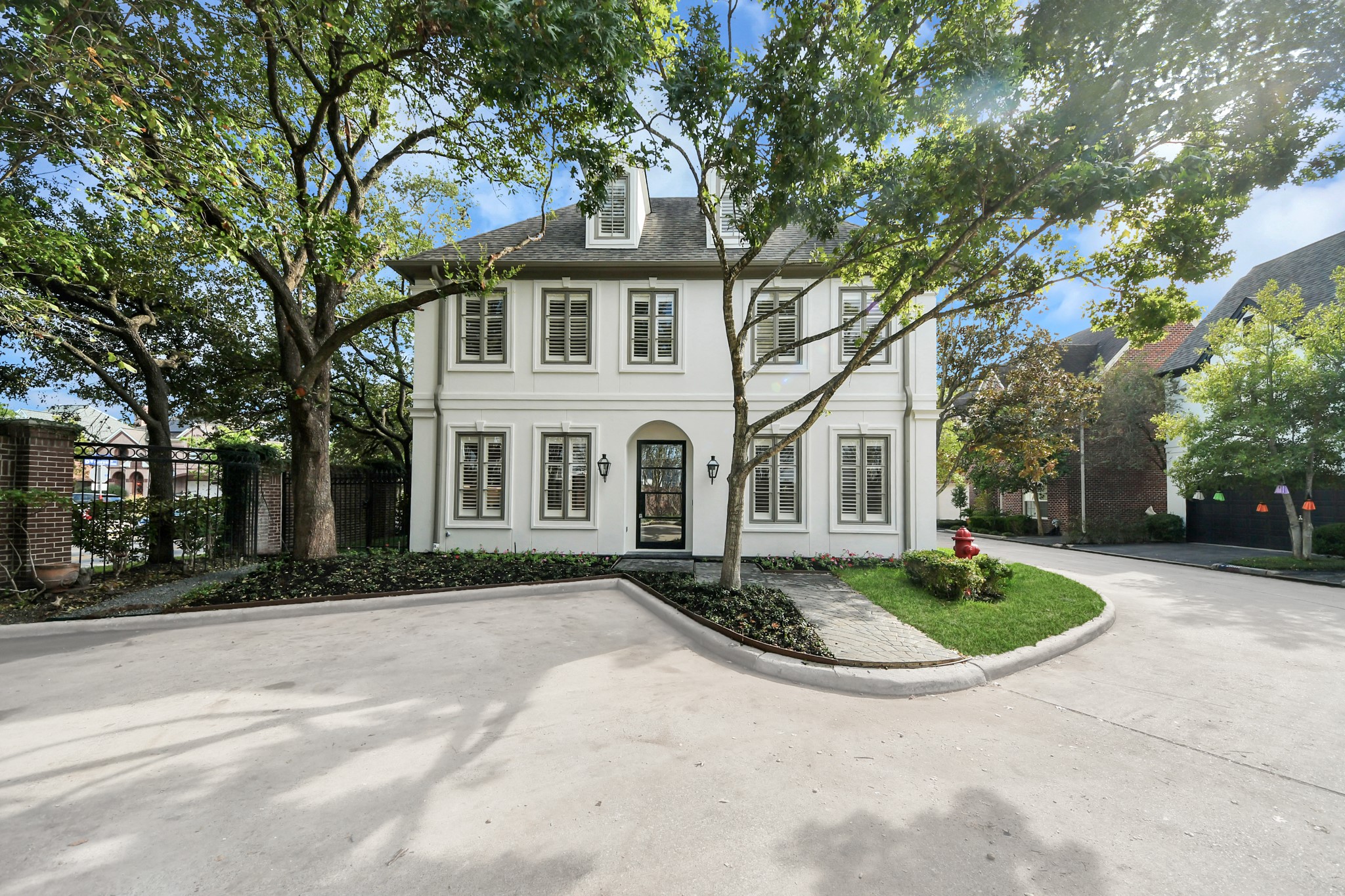 5601 Jane Austen Street, Houston, TX 77005
