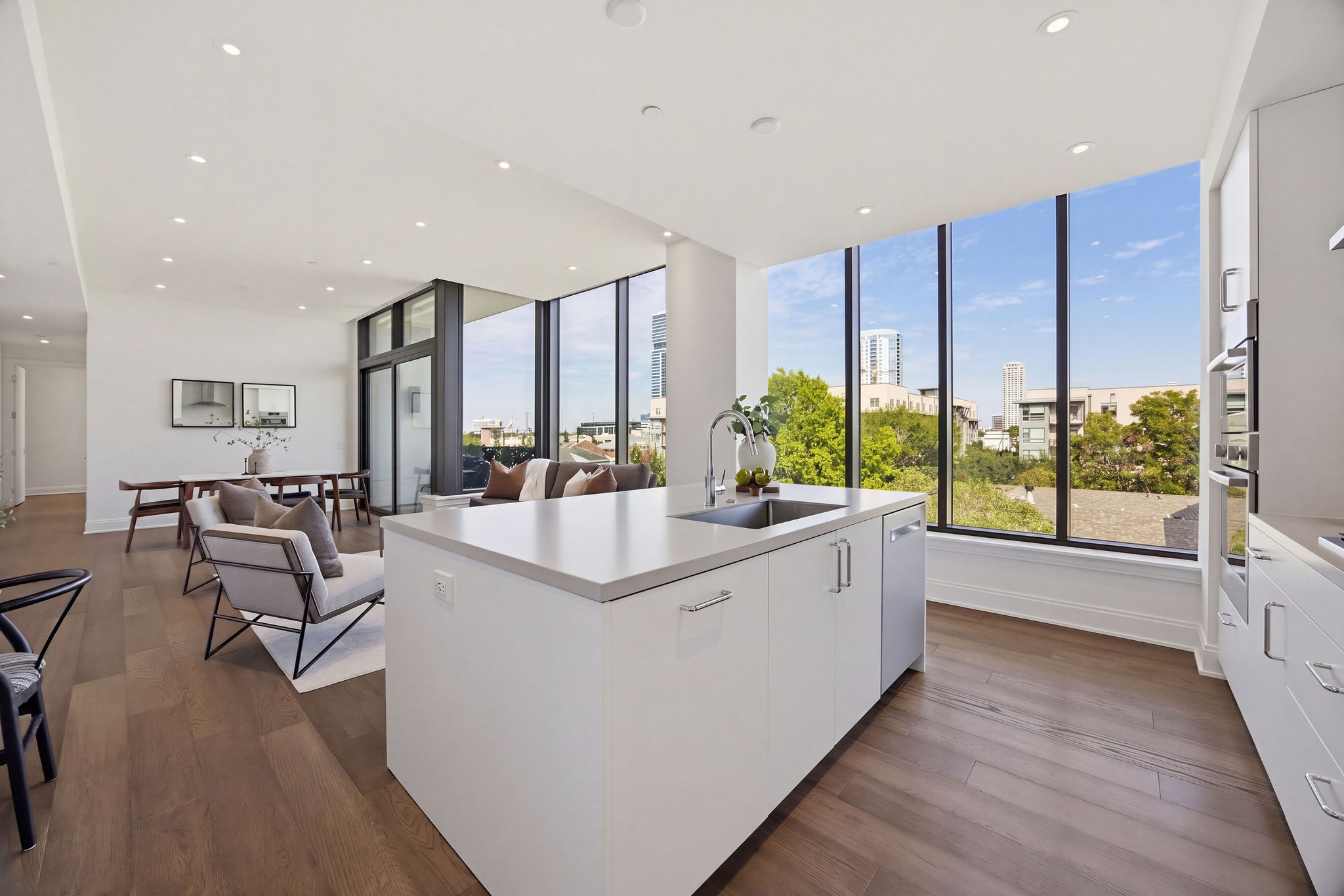 2323 W Main Street, #401, Houston, TX 77098