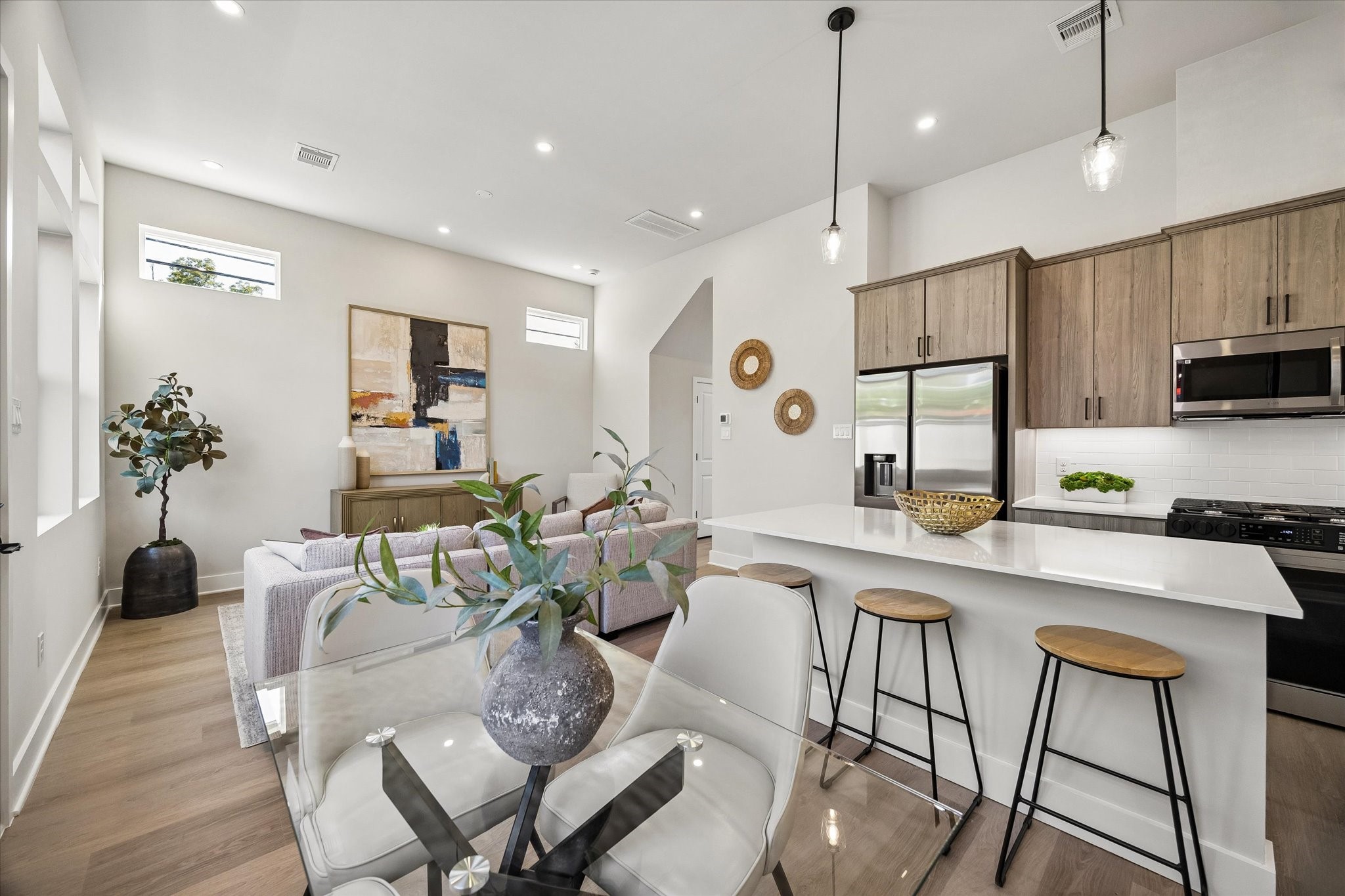 This photo is of the Haven at Highland Model Home at 6702 Zaken (Floor Plan B), and may depict upgrades not included in the standard finishes for this listing.