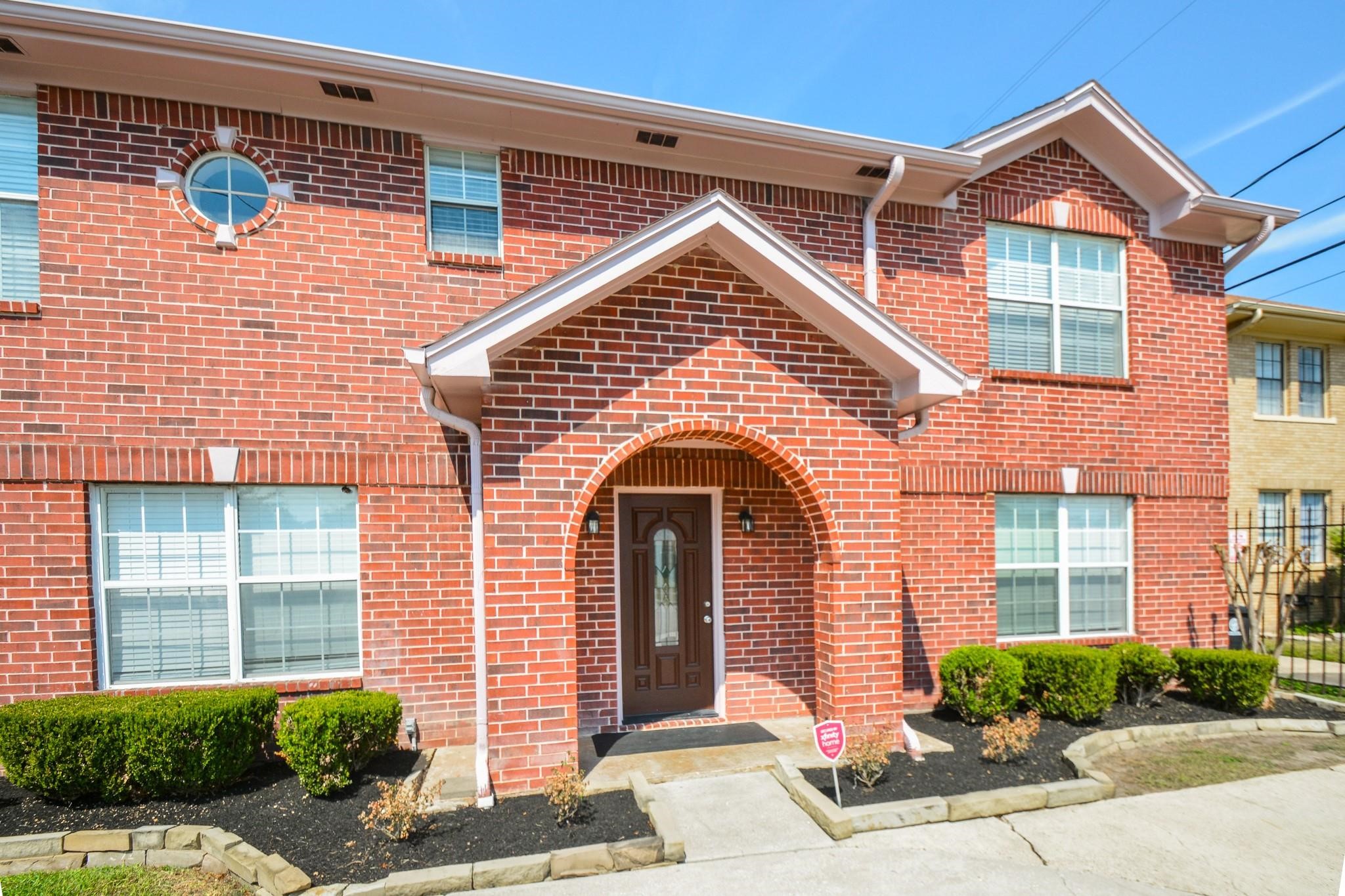 4838 Delano, Unit B
