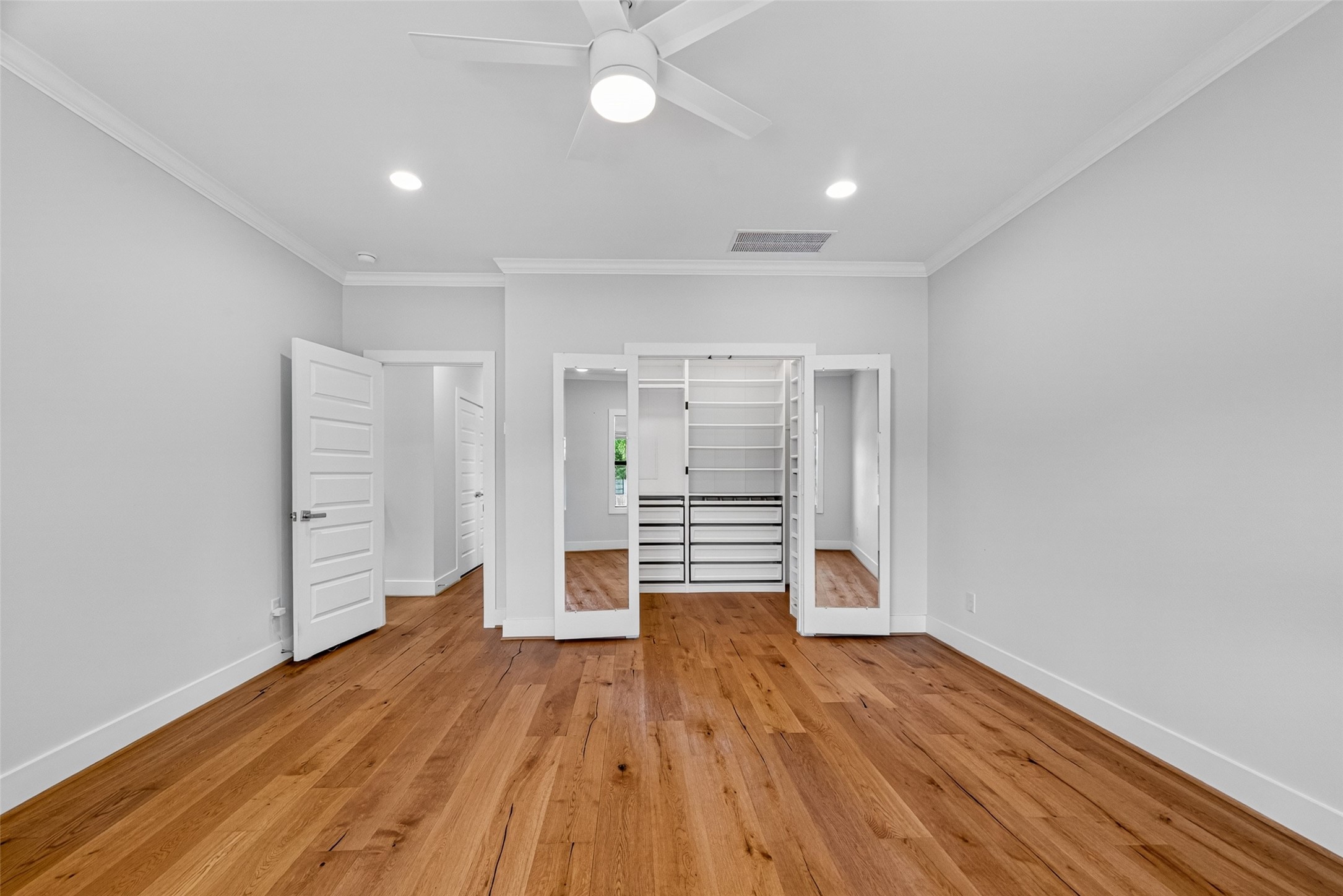 935 Bunton Street, Houston, TX 77009