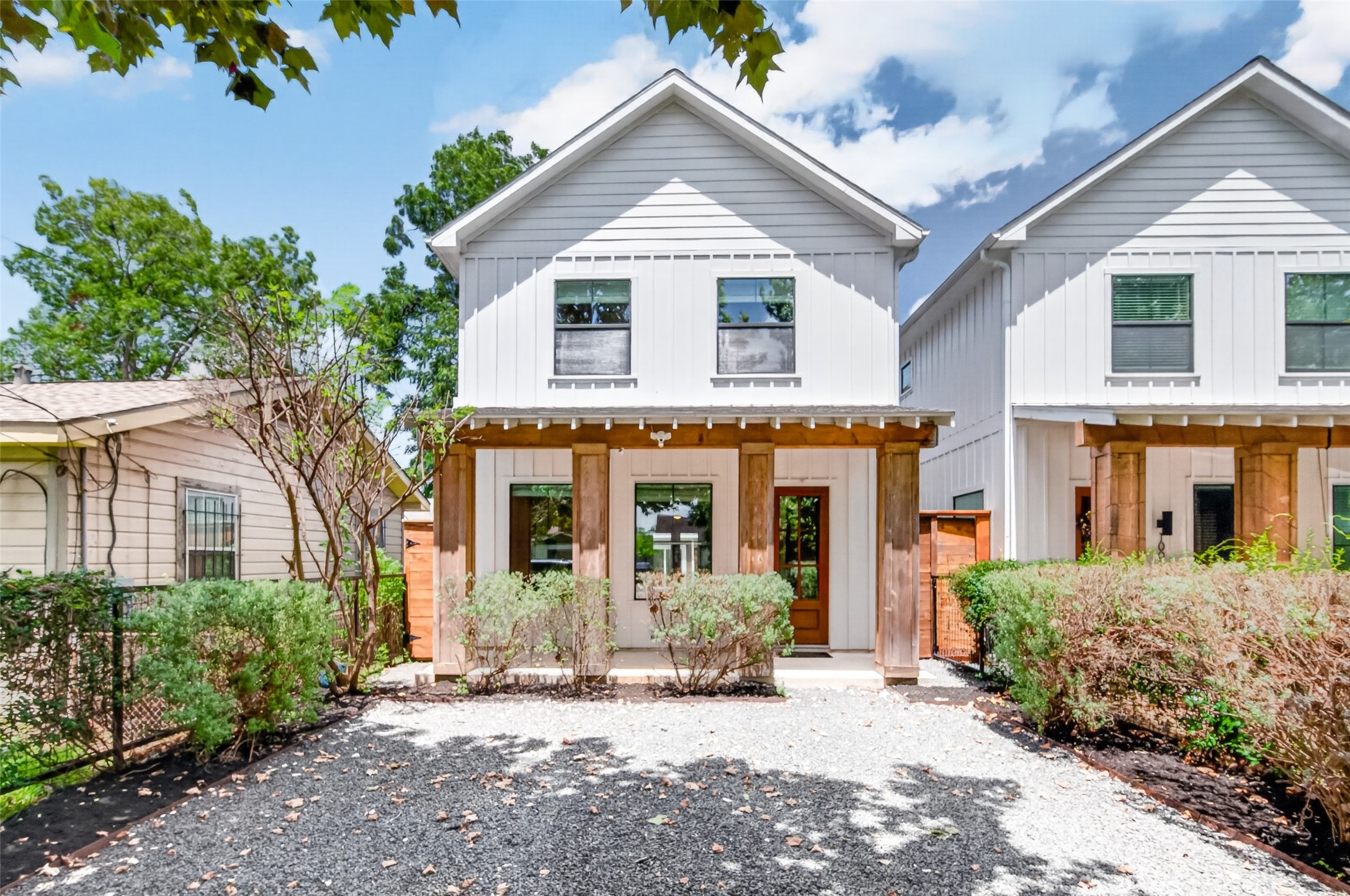 935 Bunton Street, Houston, TX 77009