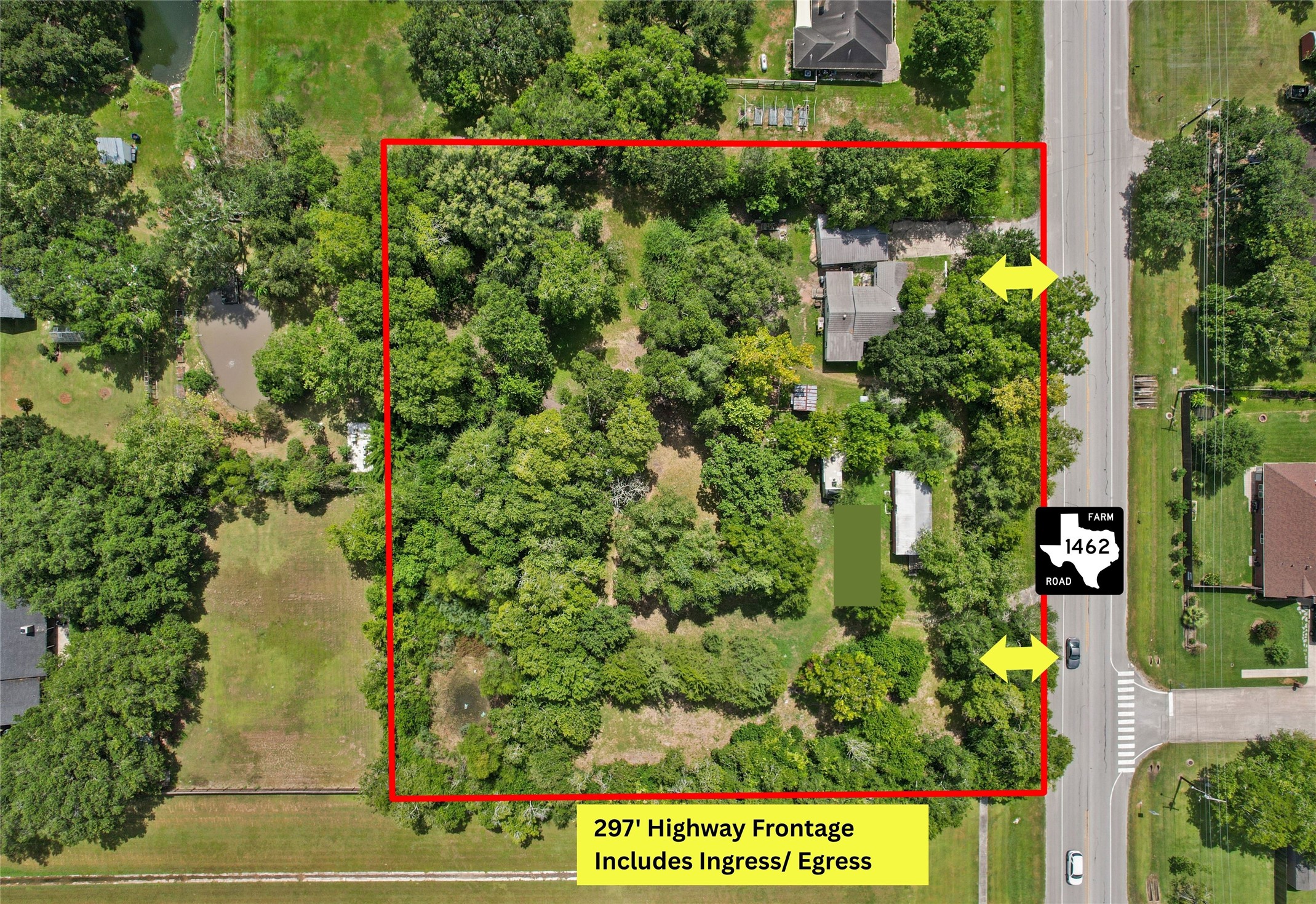 Approximately 297' of FM 1462 frontage with existing ingress and egress provides valuable access along this heavily traveled corridor. Approximately 297' of FM 1462 frontage with existing ingress and egress provides valuable access along this heavily traveled corridor.
