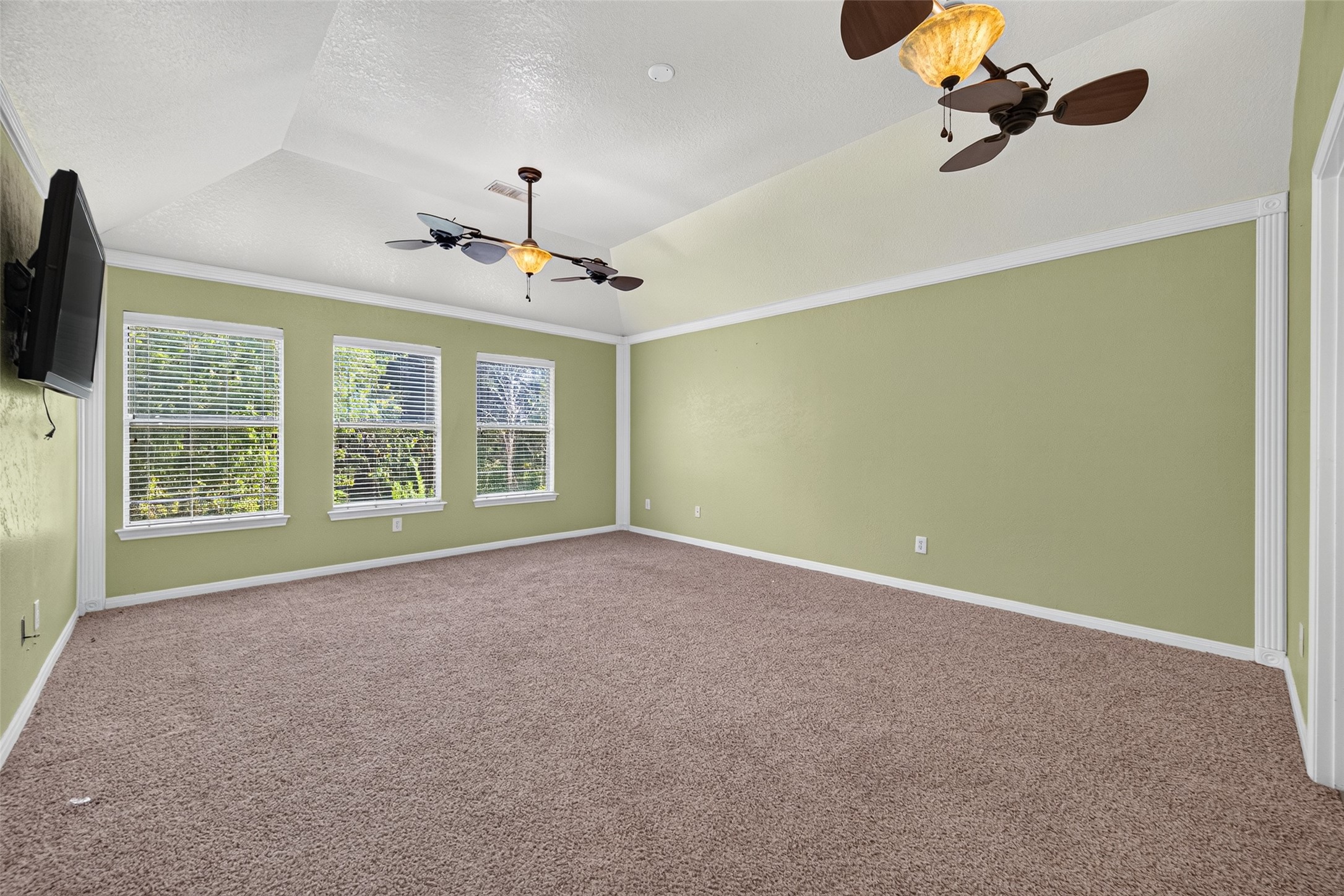 2321 S Lake Drive, League City, TX 77573