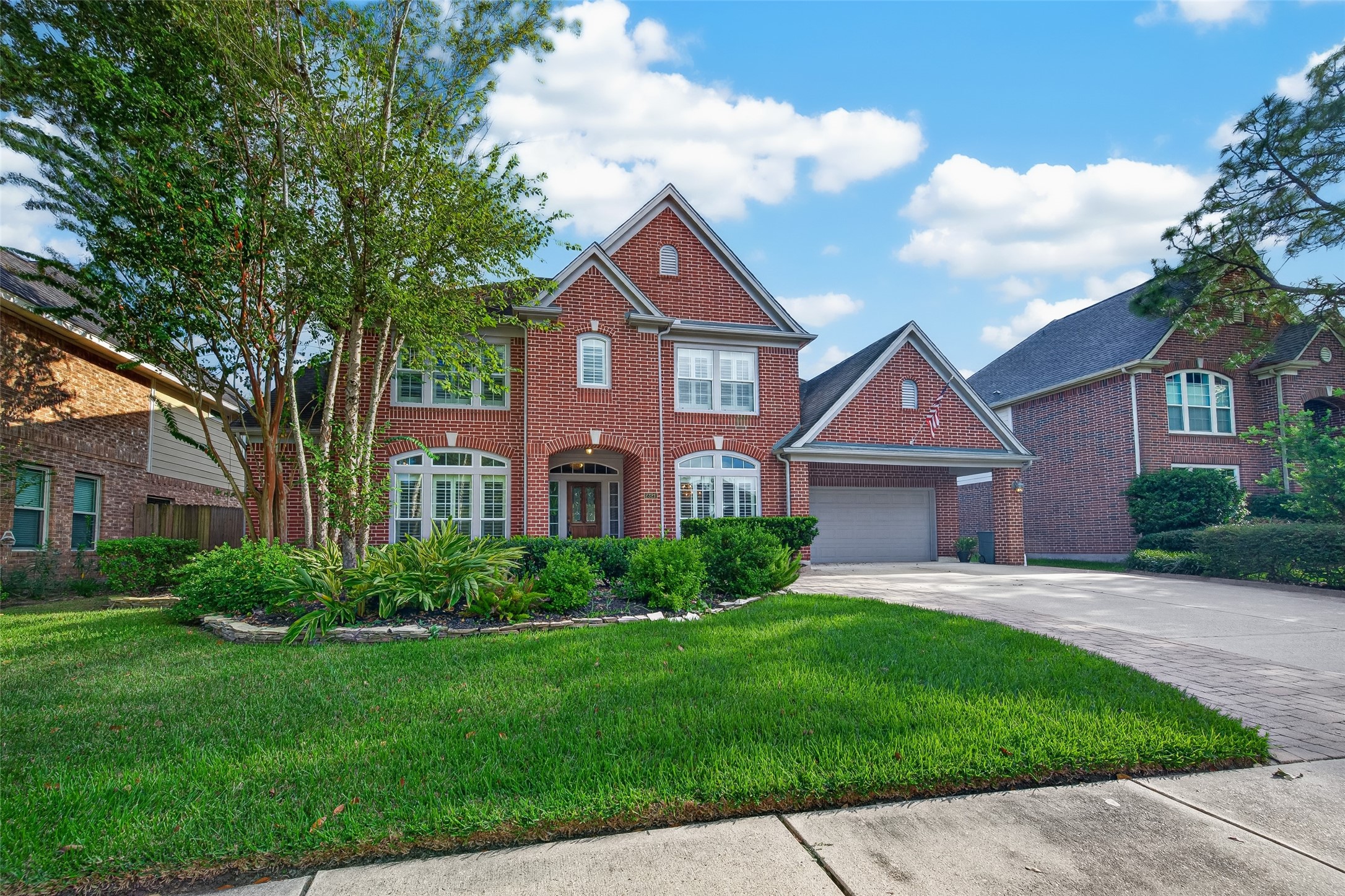 2321 S Lake Drive, League City, TX 77573