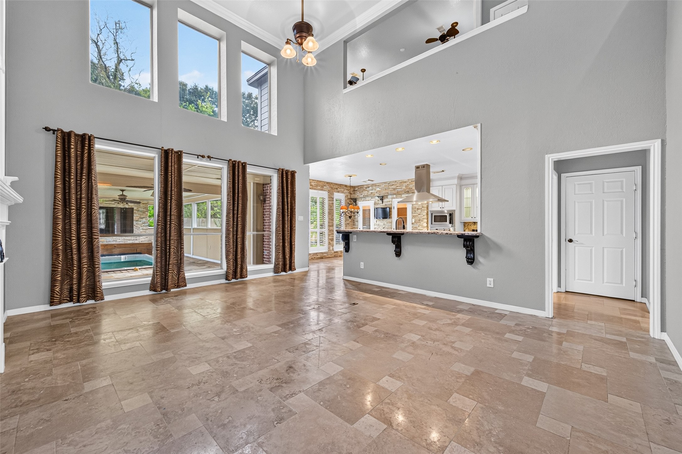 2321 S Lake Drive, League City, TX 77573