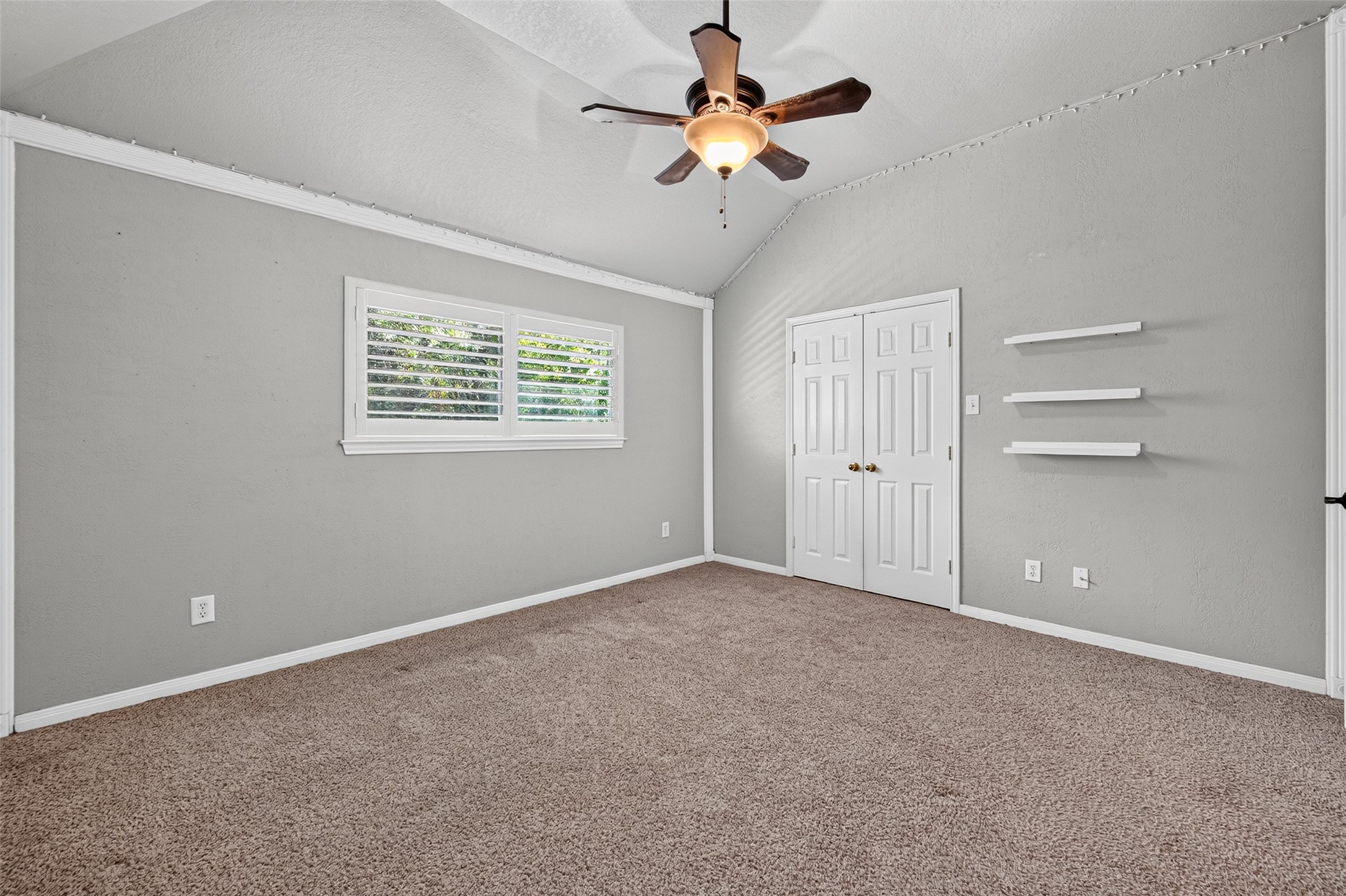 2321 S Lake Drive, League City, TX 77573