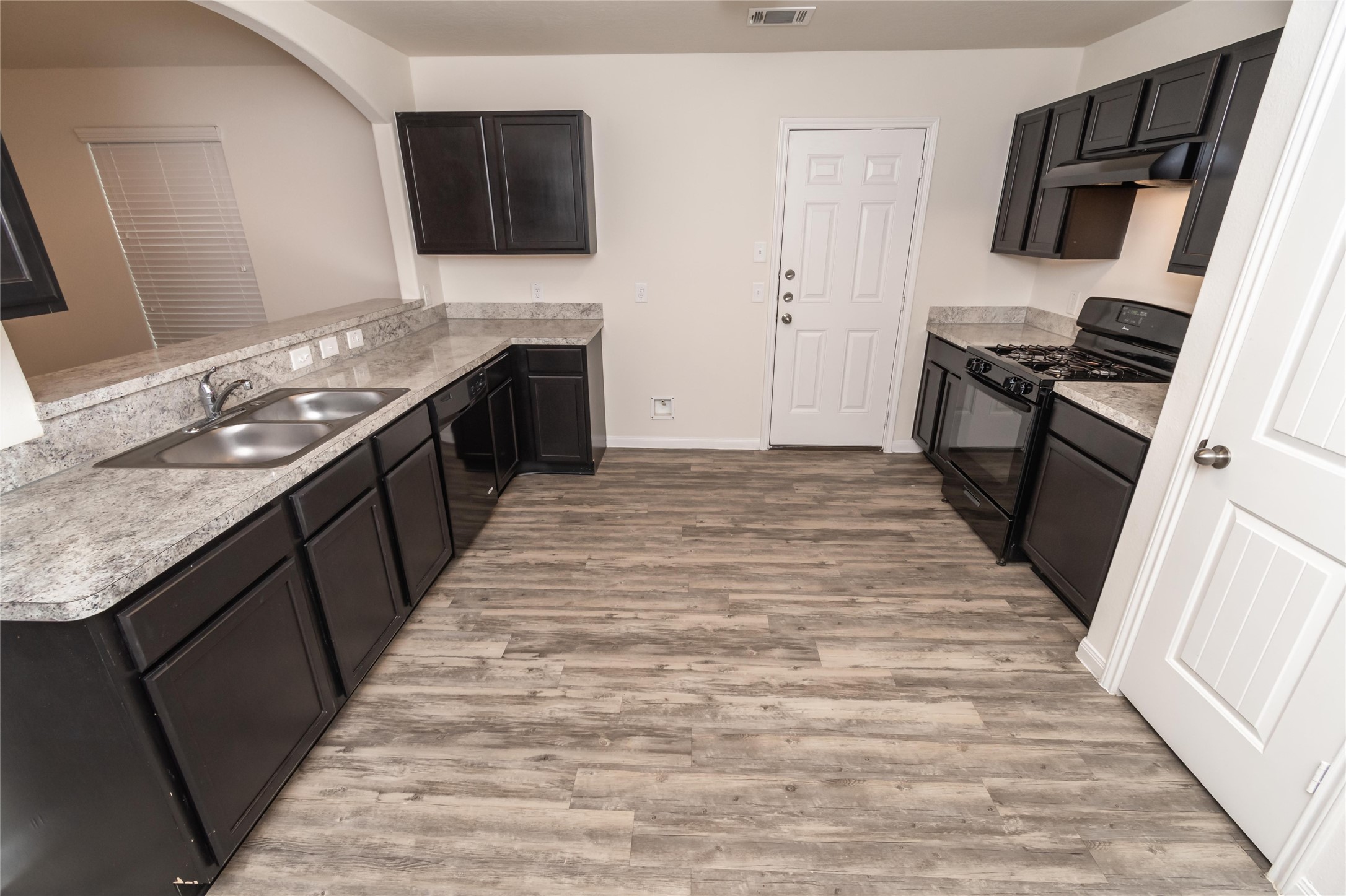 Photos may be representative of the floor plan and not the exact home. Finishes, layout, and features of the actual property for lease may vary.
