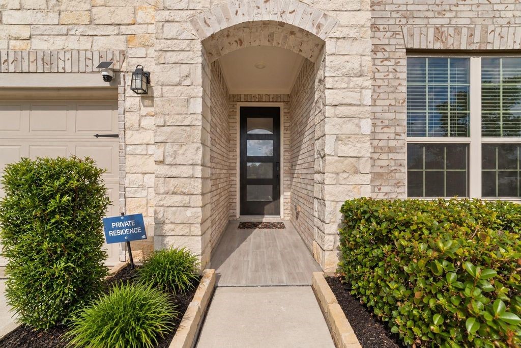 104 Eliana Shores Drive, Katy, TX 77493